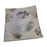 Plat en grès émaillé avec empreintes de feuilles de Tilleul, 27 cm