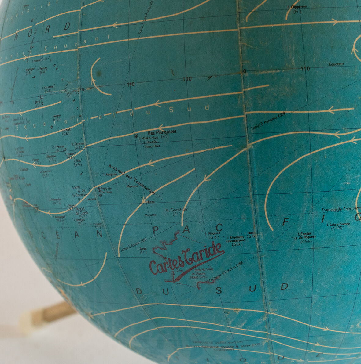 Globe tripod glass Taride