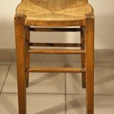 Wood and straw farm stool