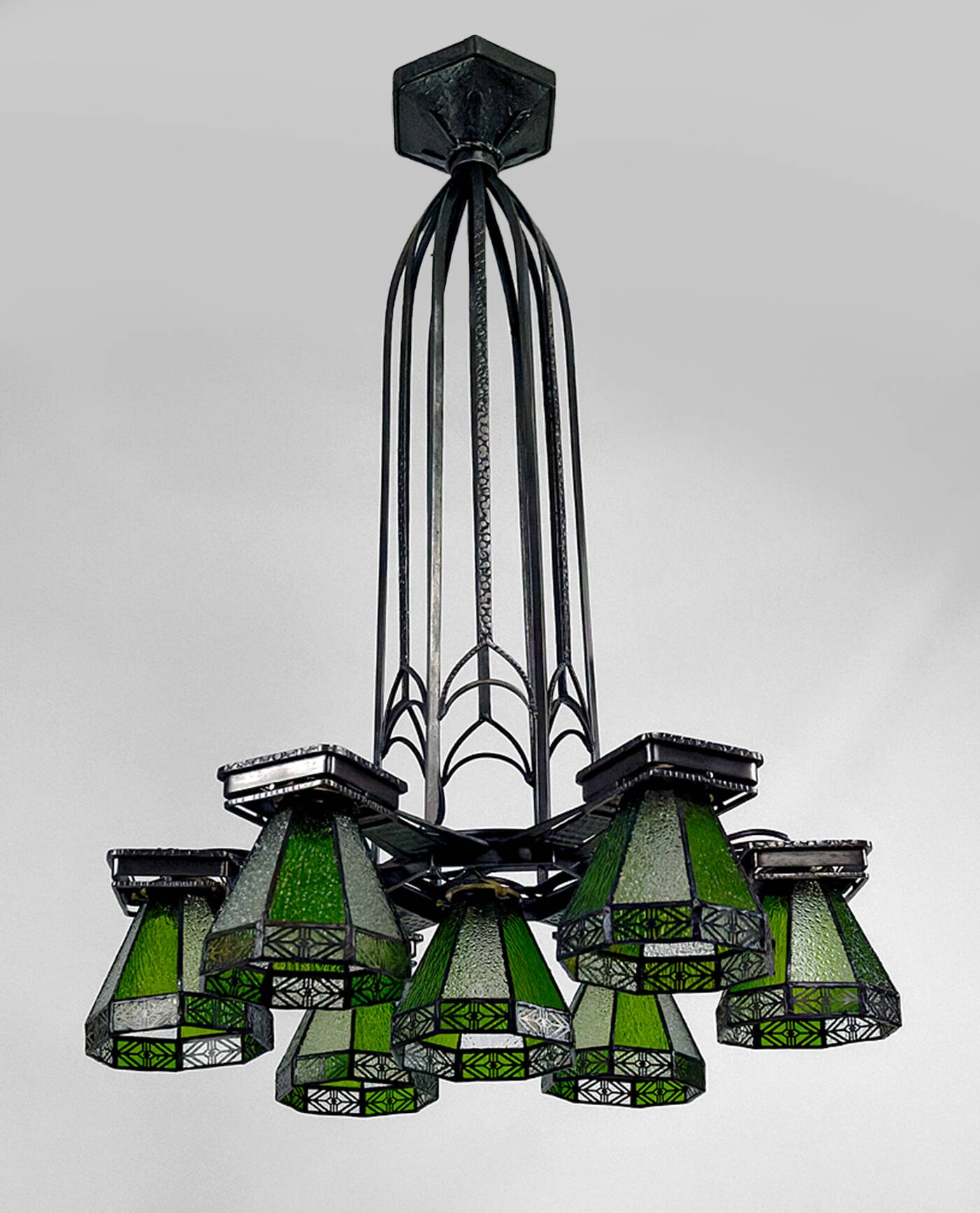 Important wrought iron chandelier, Art Deco Gothic, France, Circa 1920