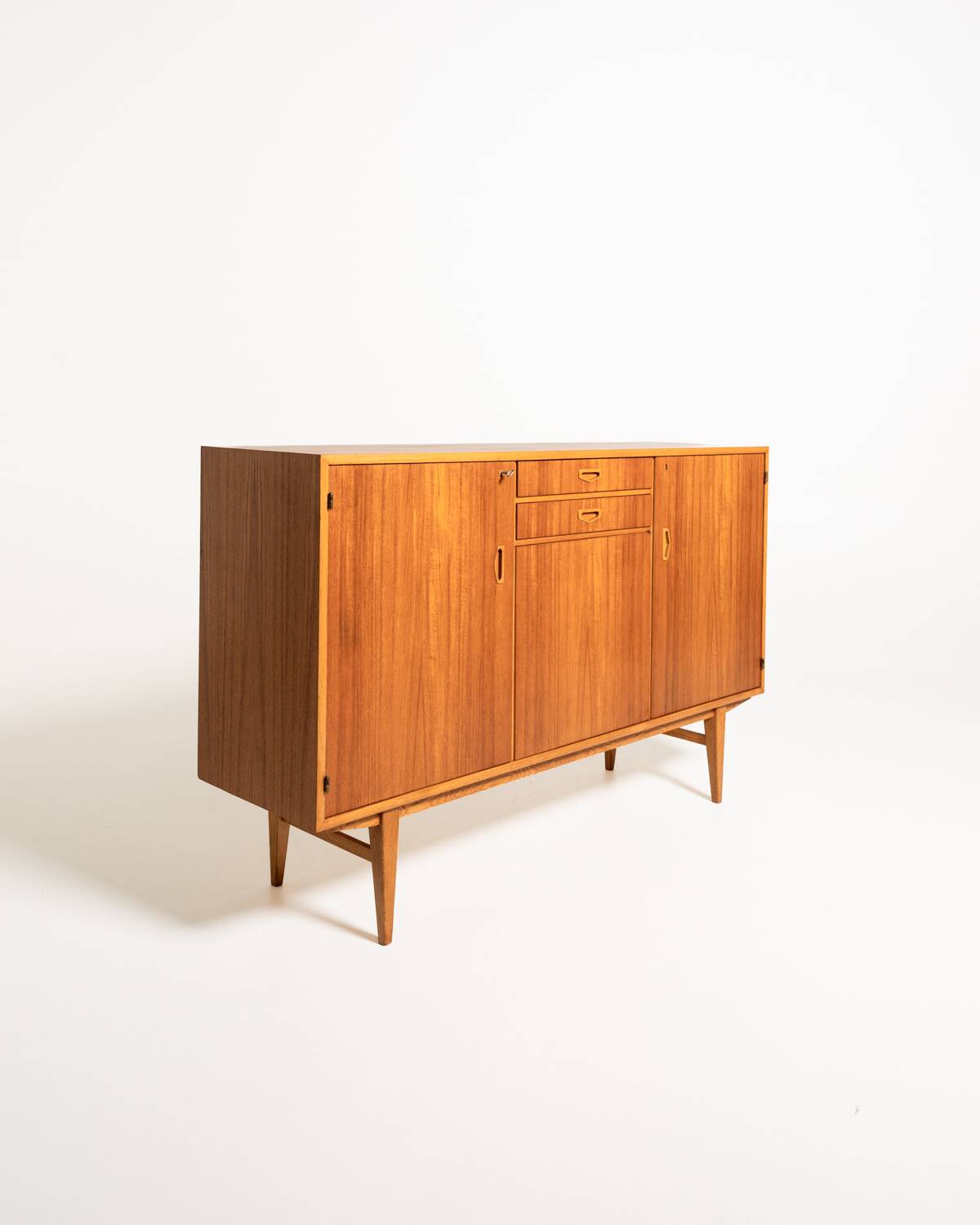 Buffet scandinave en teck et chêne, années 1960