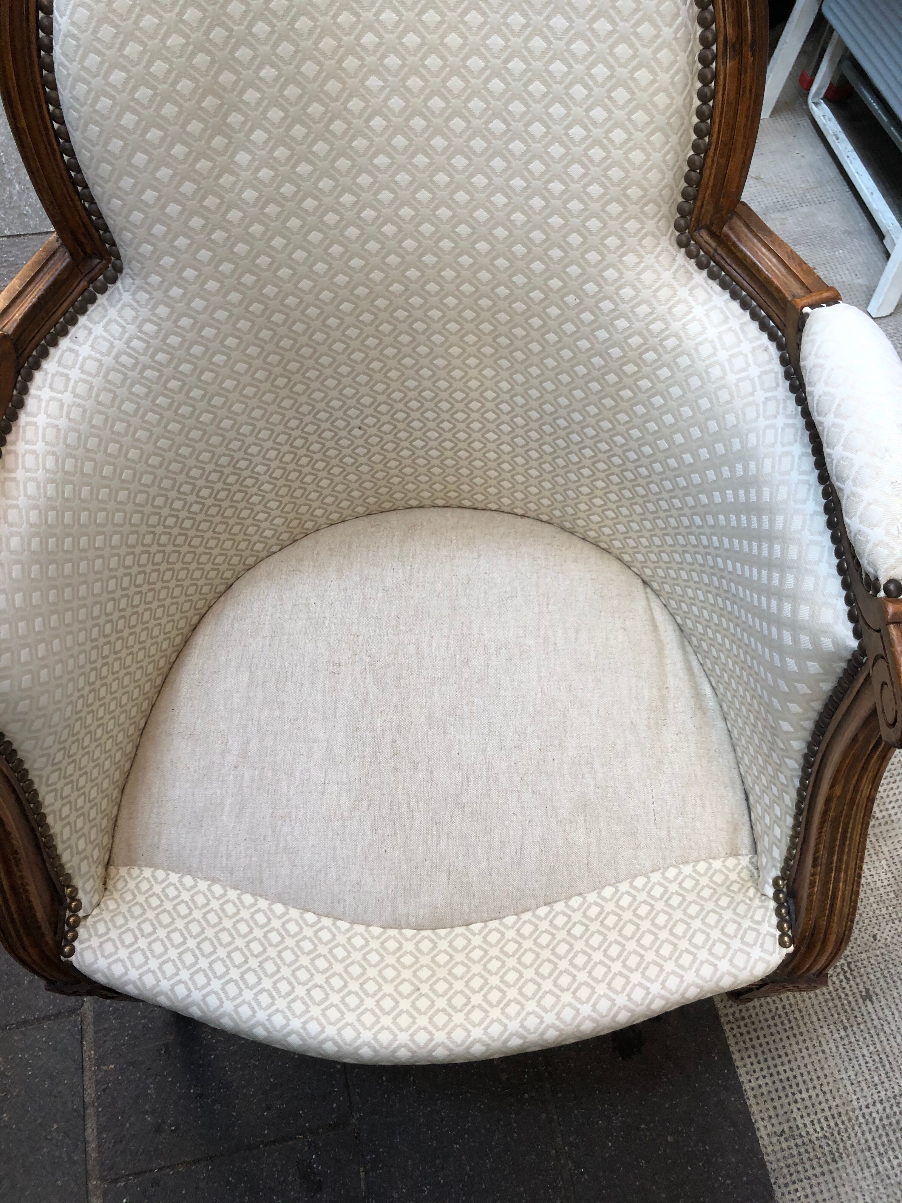 Pair of Louis XVI-style shepherdesses