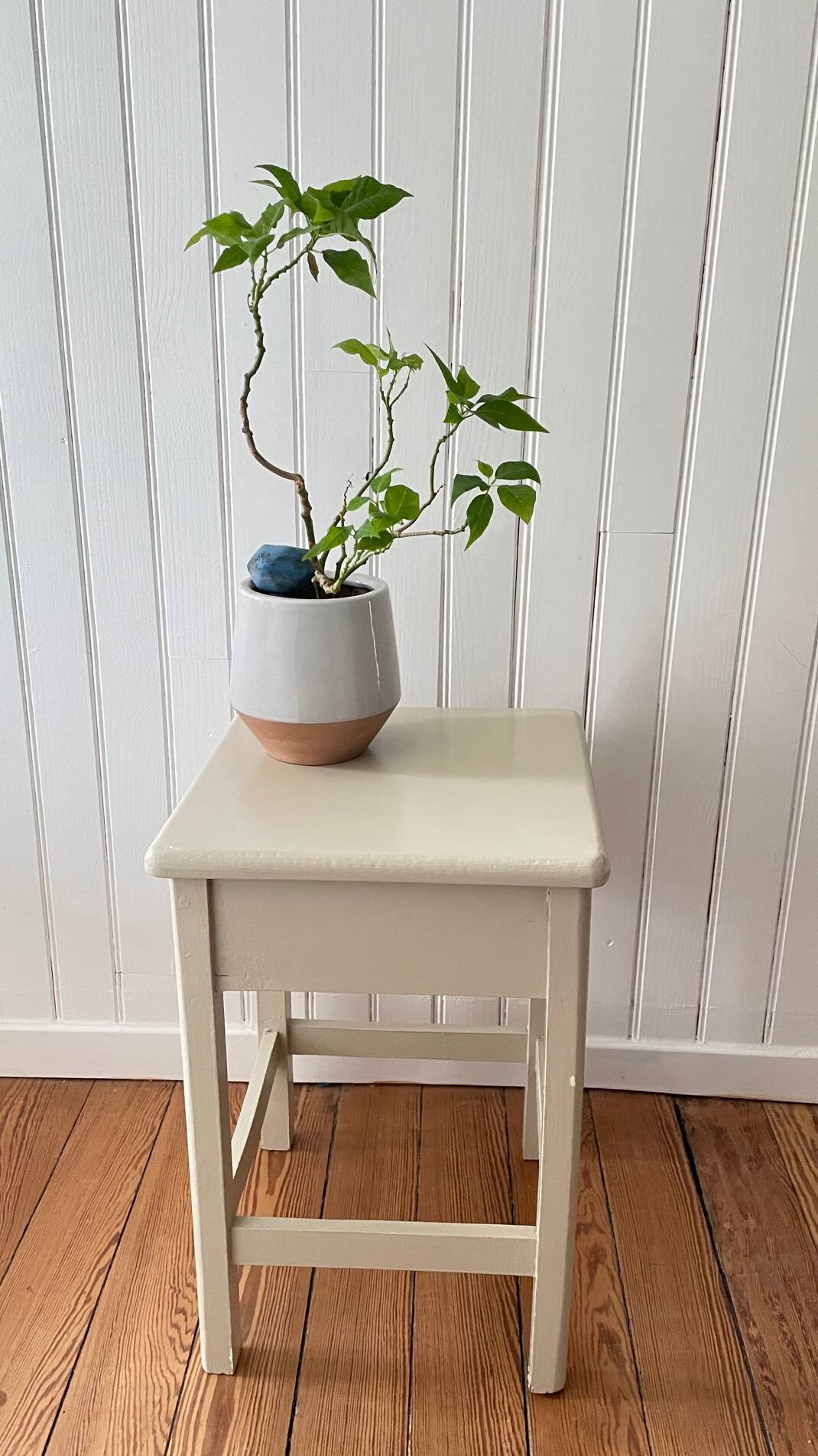 VINTAGE Beige Stool Chest