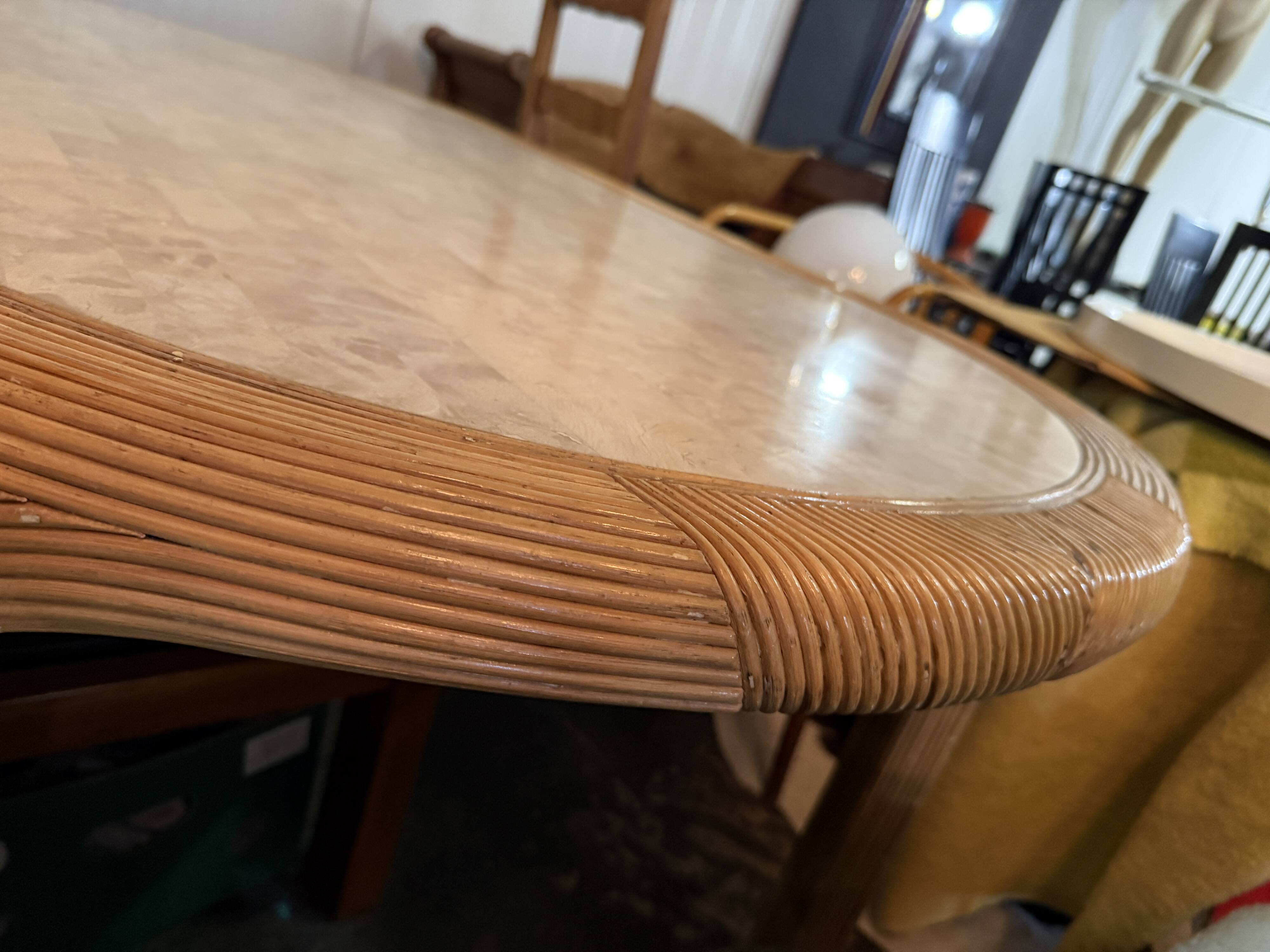 Table à manger en rotin et travertin Vivai del Sud, Italie, années 1960.