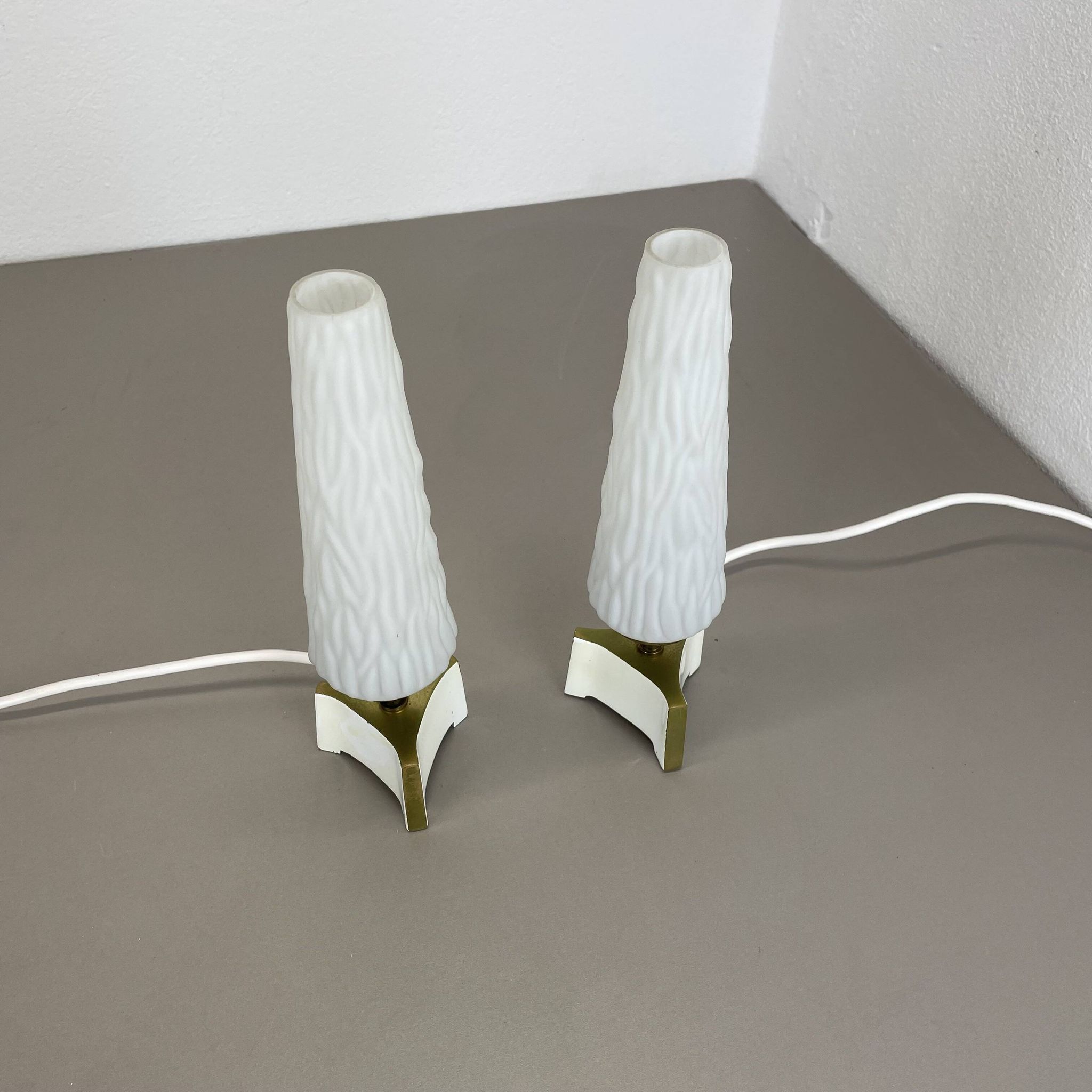Set of 2 "cone" glass and brass table light, italy 1950s