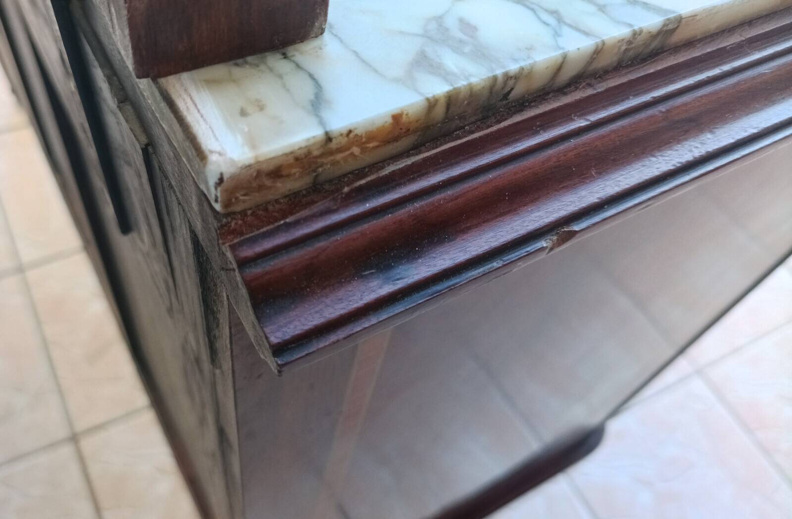 Louis XVI Buffet Desserte in mahogany veneer and marquetry