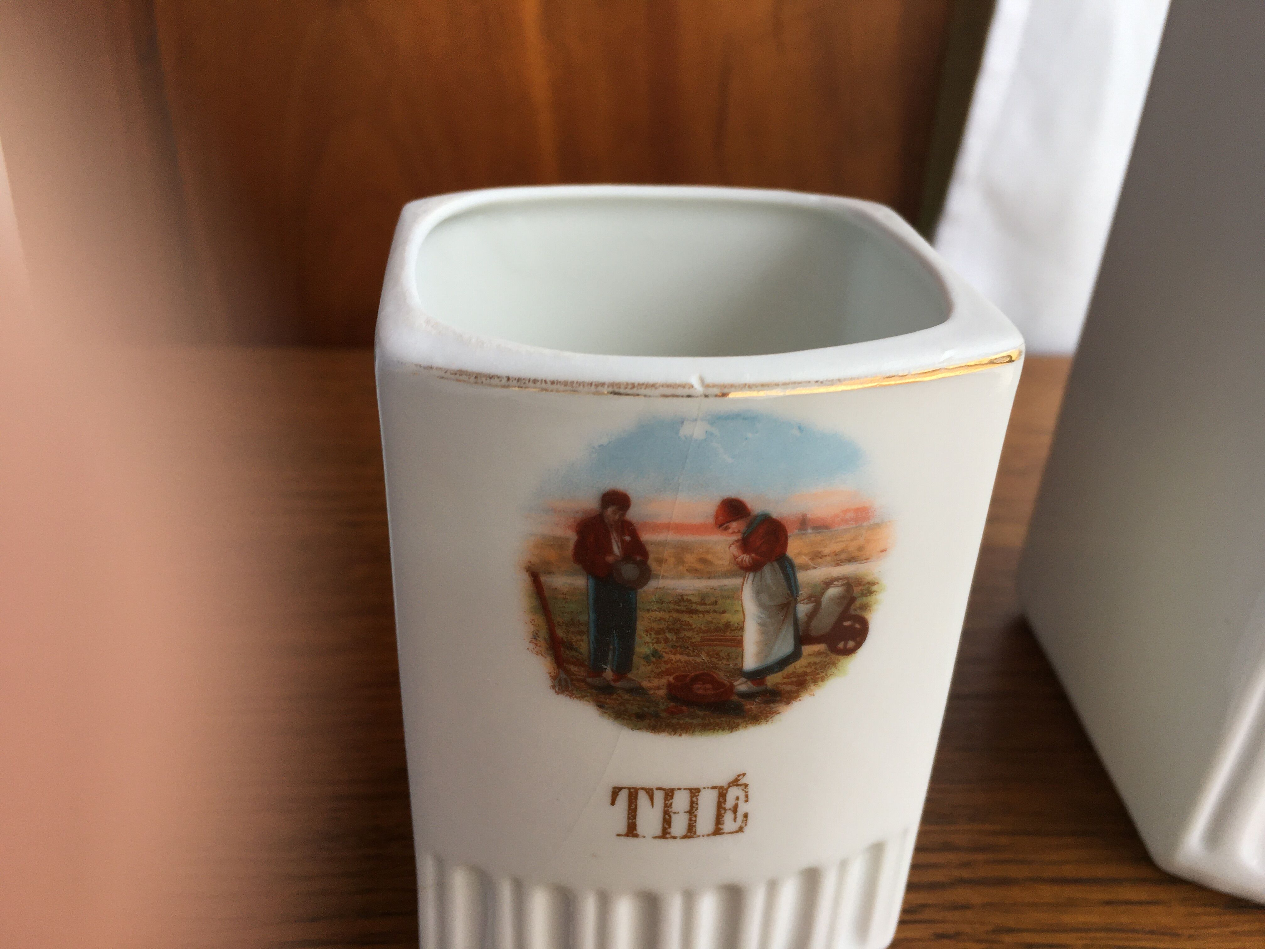 Suite of 5 old porcelain spice pots