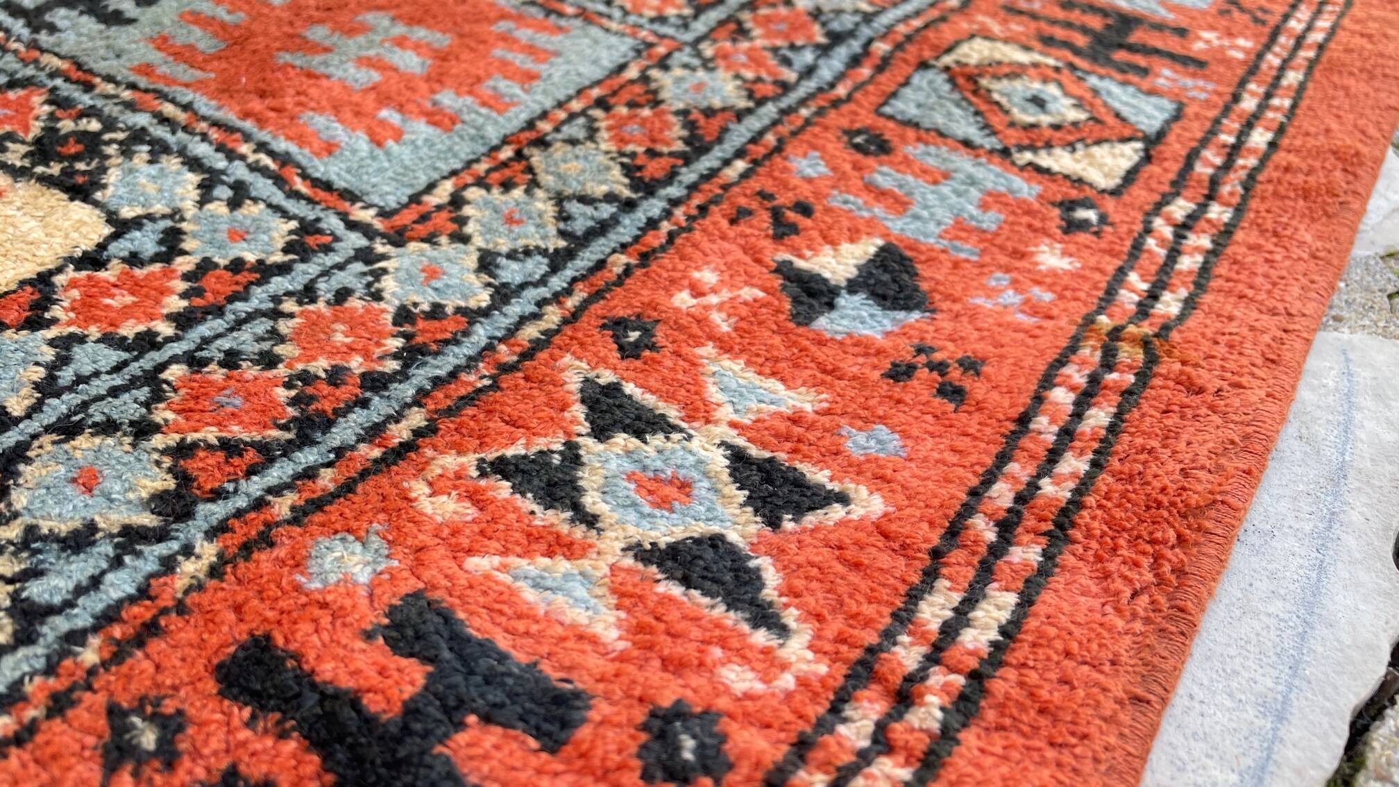 Vintage silk and cotton rug - 142 x 84cm