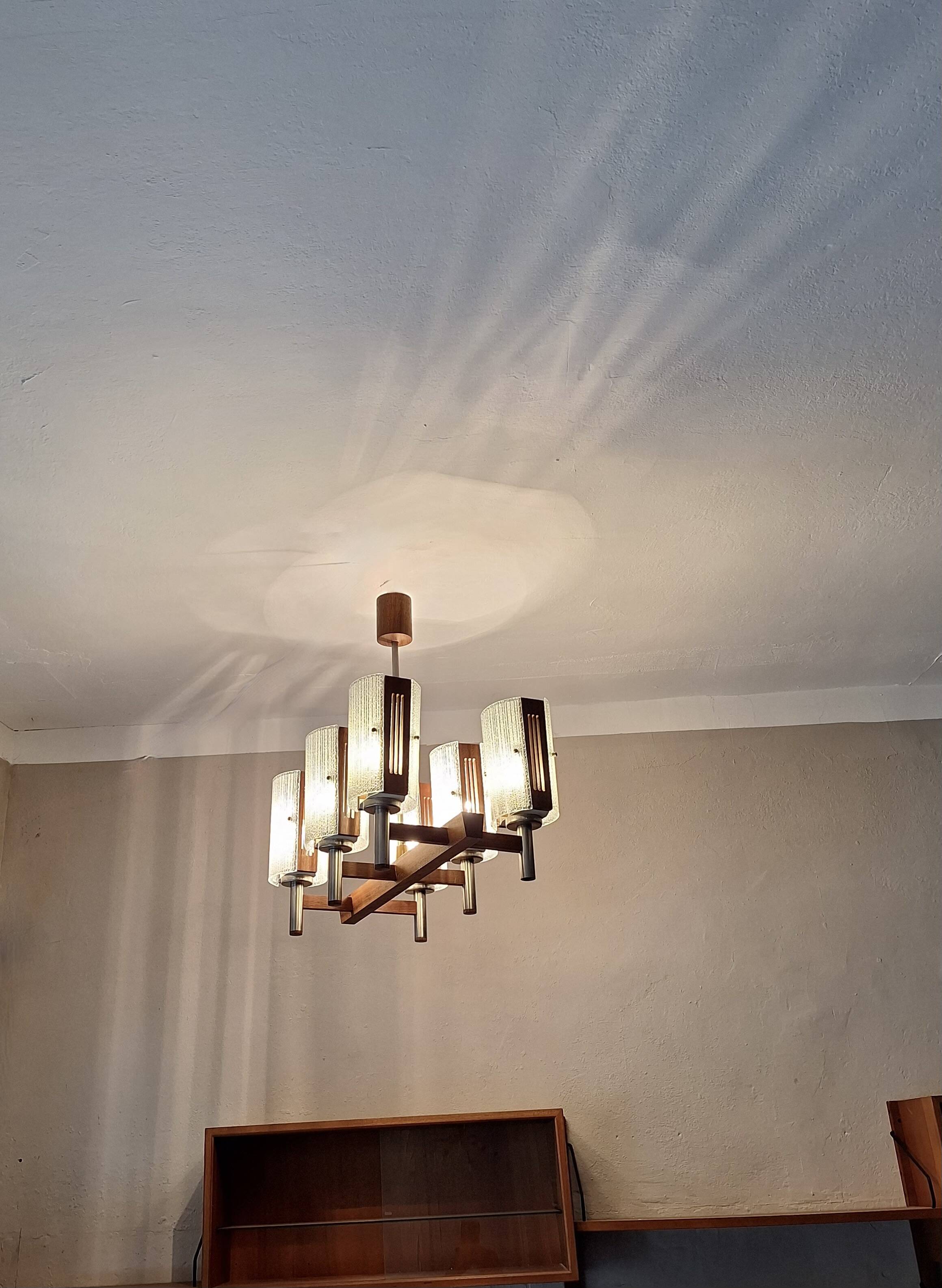 Brutalist chandelier in teak and art glass, Italy, 1960s