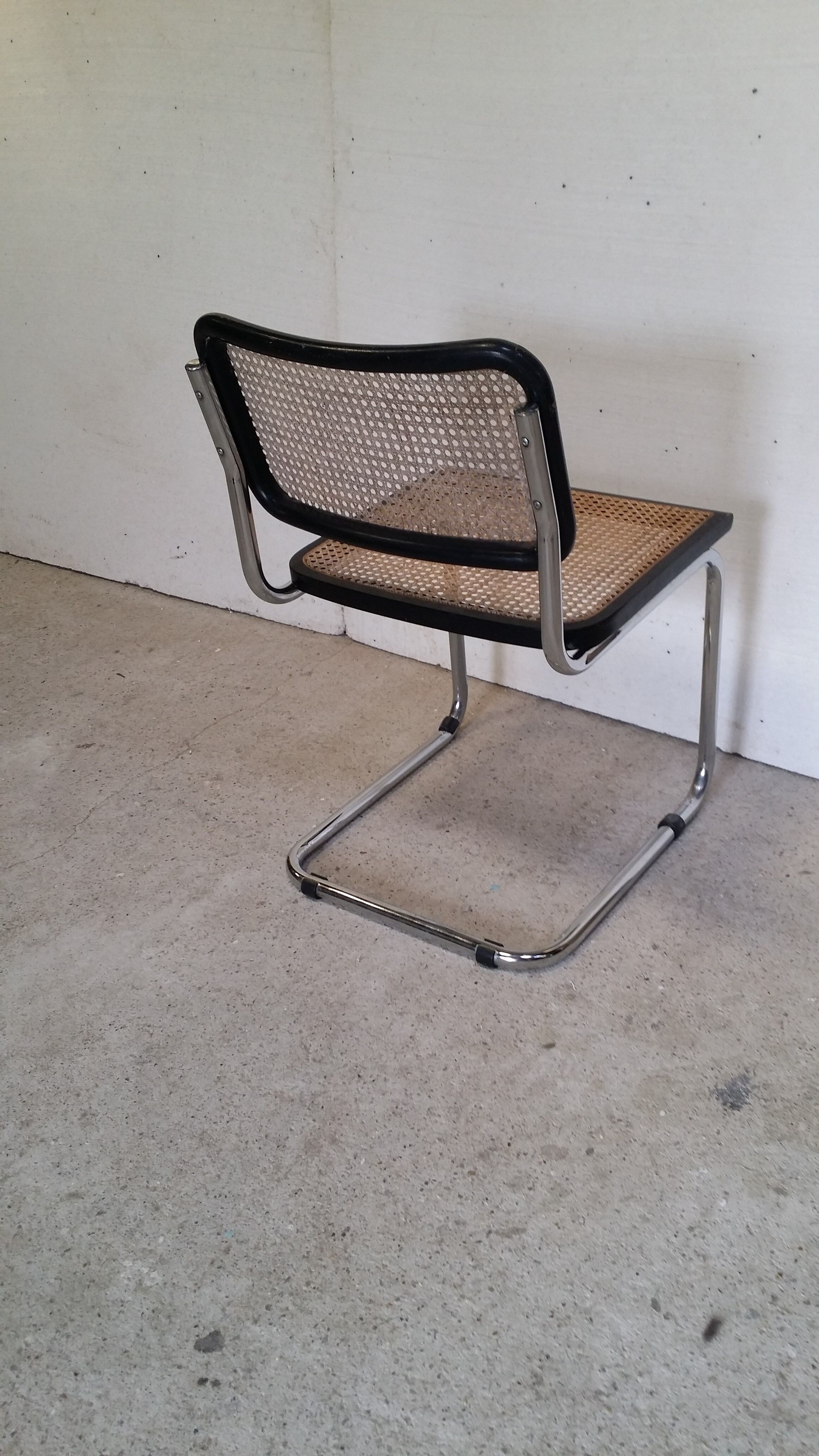 B32 chair by Marcel Breuer