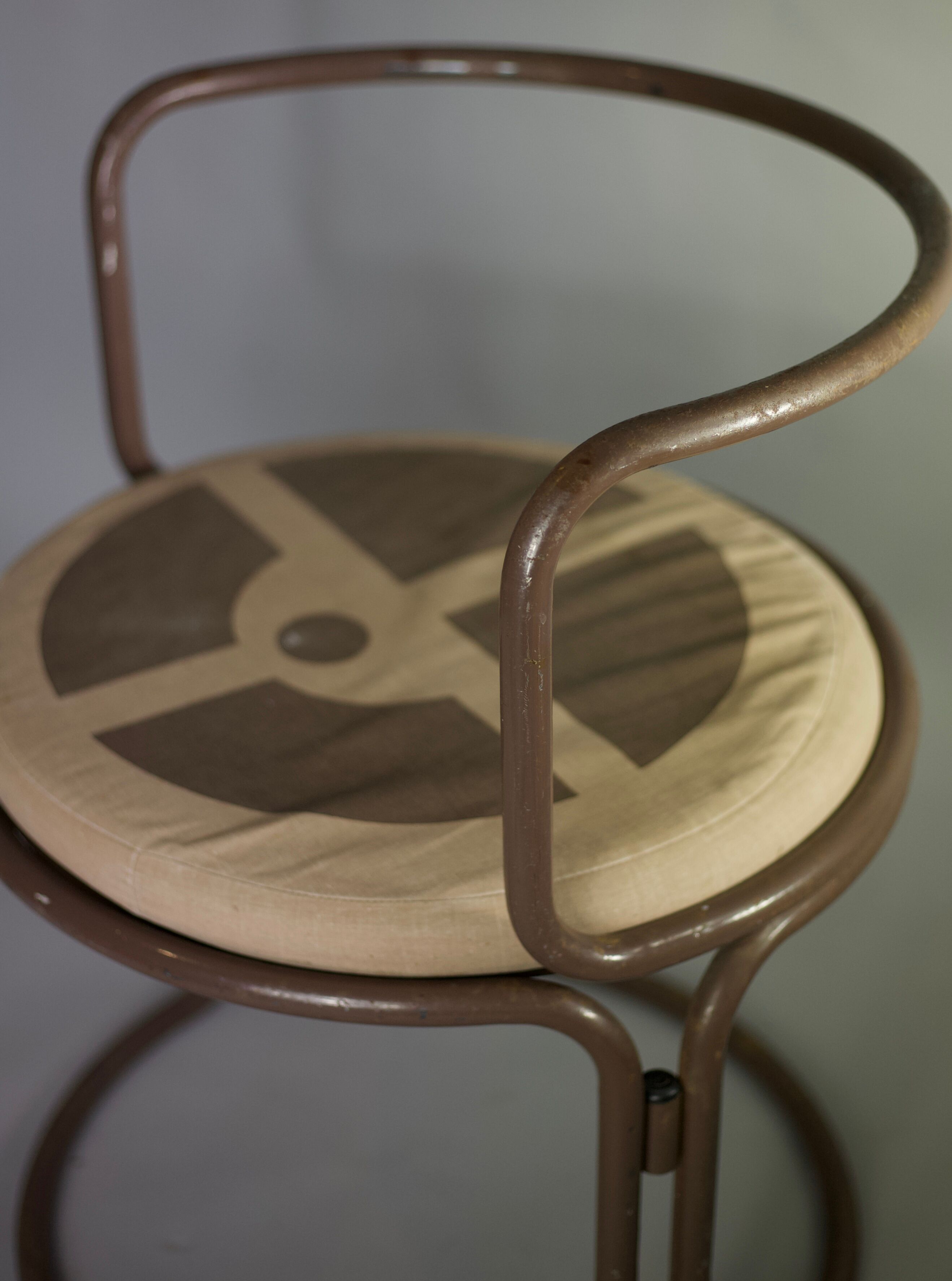 Chaise de Gae Aulenti, métal tubulaire, éditions Prisunic, 1969