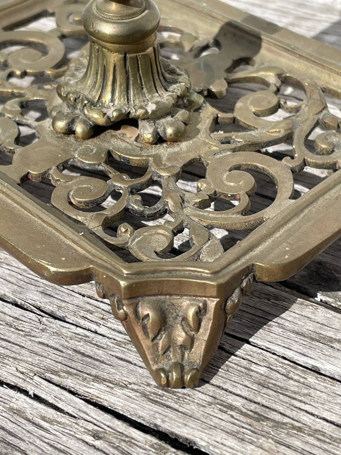 Bougeoir Victorien en bronze doré