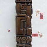 Lampe tiki totem sculptée à la main