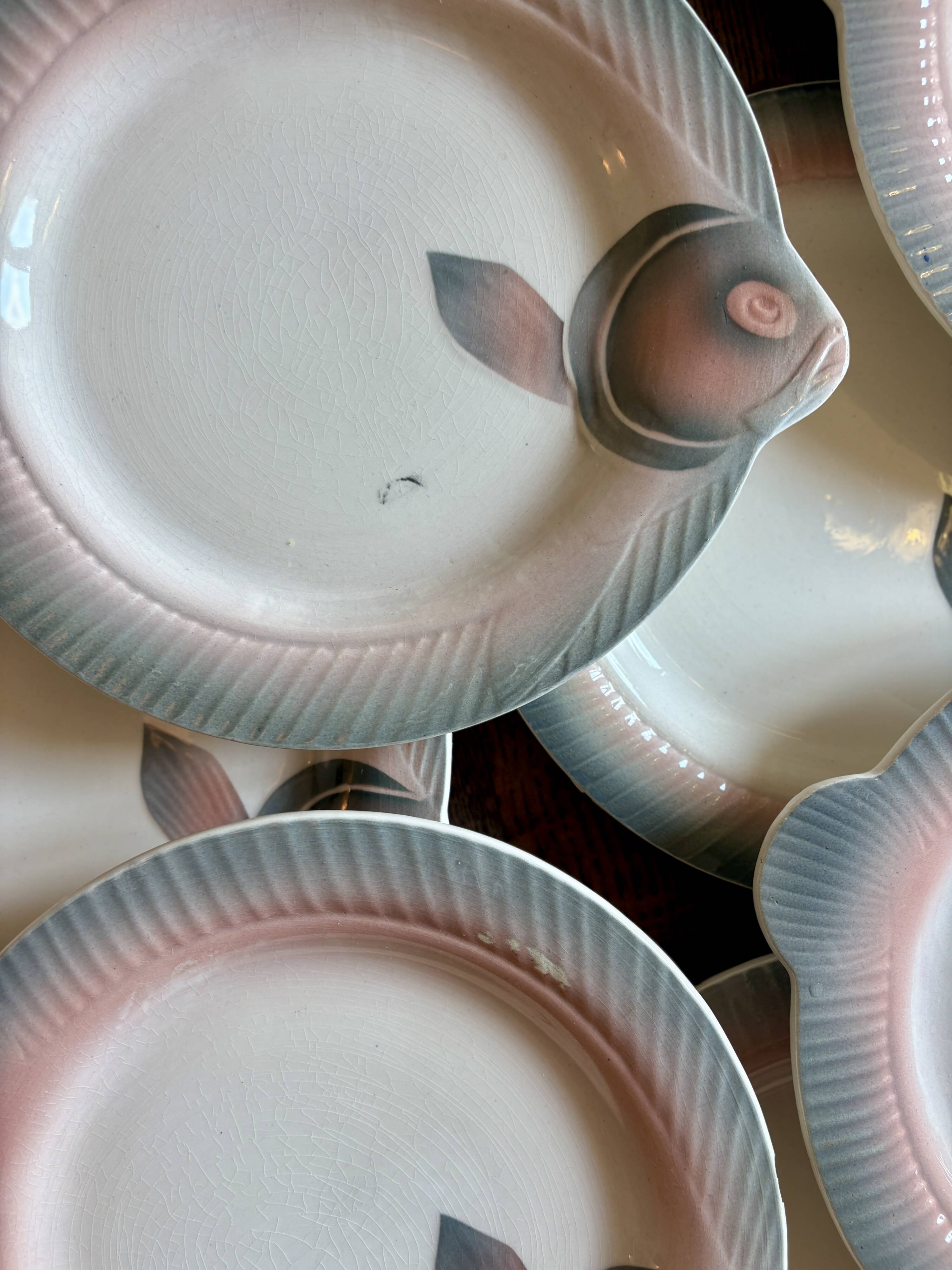 Set of 12 vintage pink and gray fish-shaped plates - Digoin