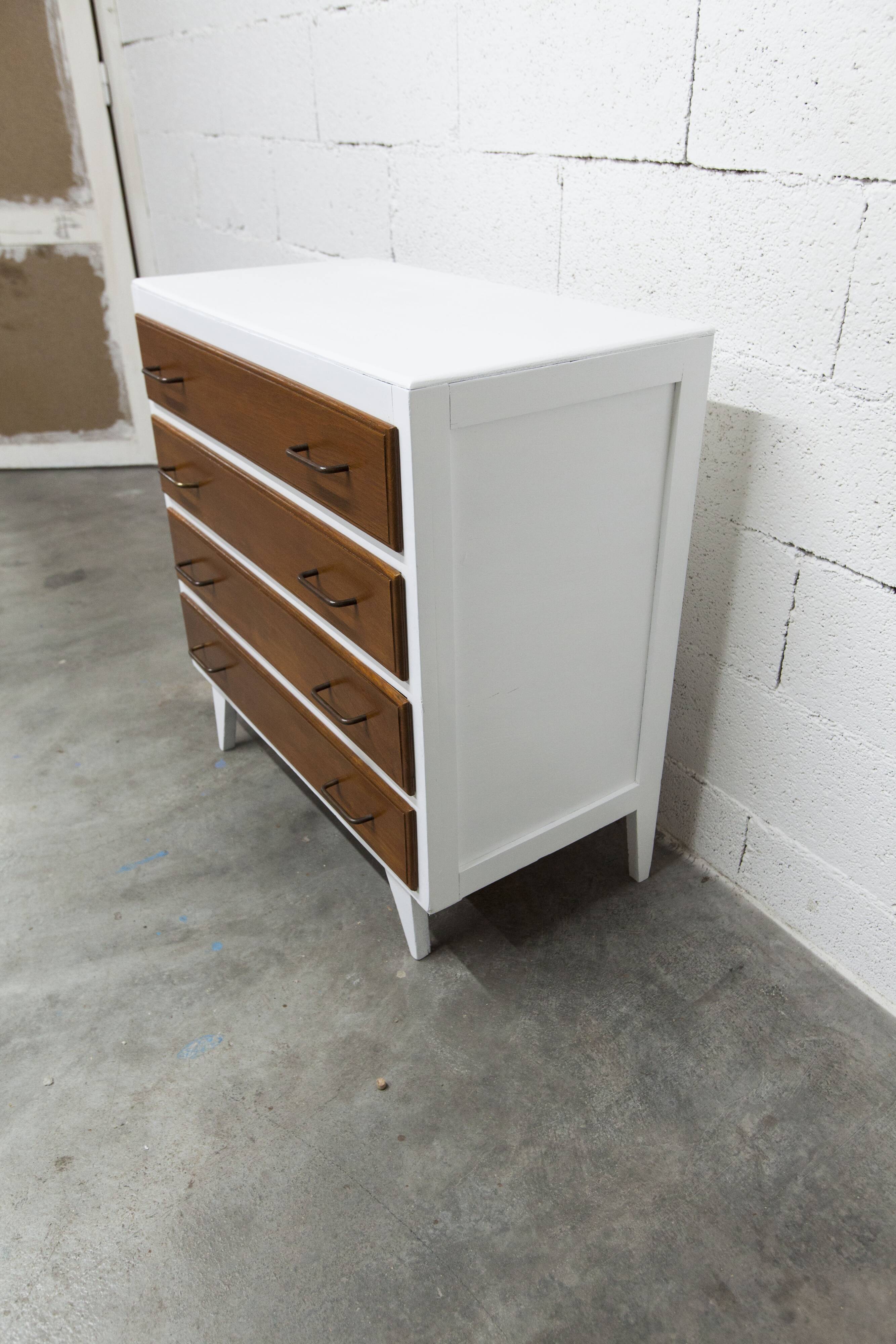 1960s chest of drawers with splayed legs and 4 drawers, refurbished