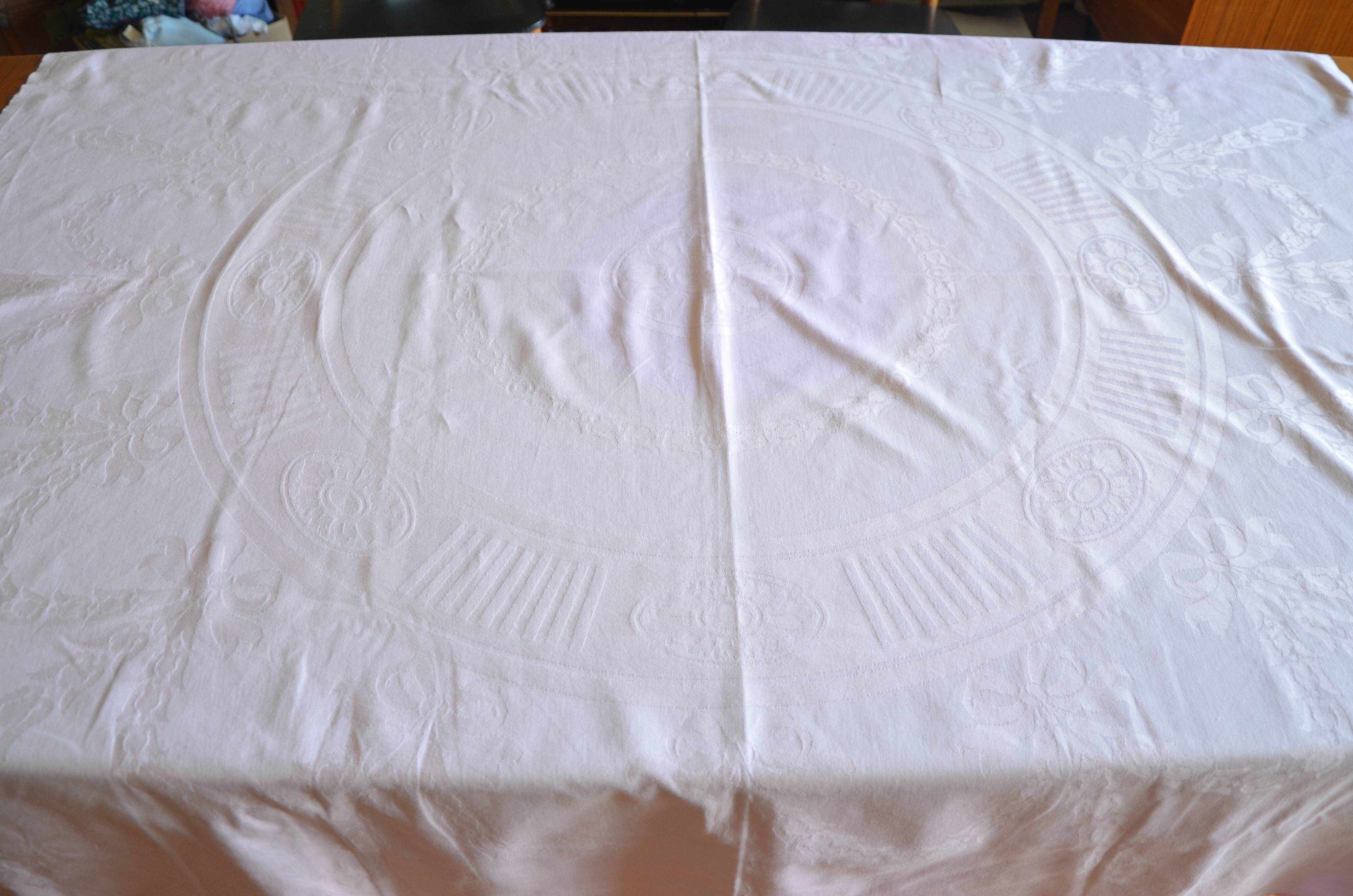 Powder pink cotton tablecloth