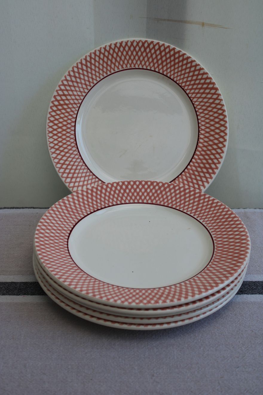 Set of 6 dessert plates