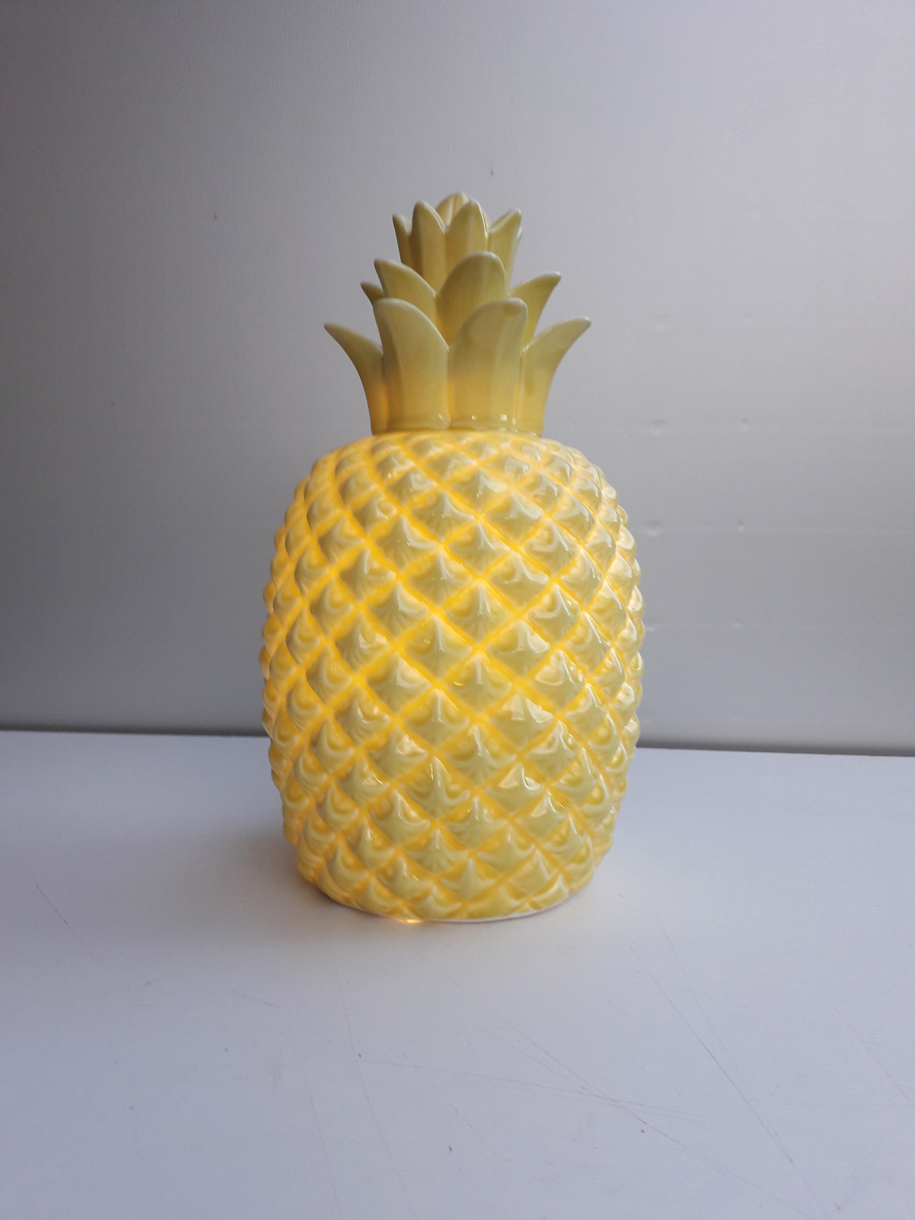 Ceramic pineapple lamp 1990 2000