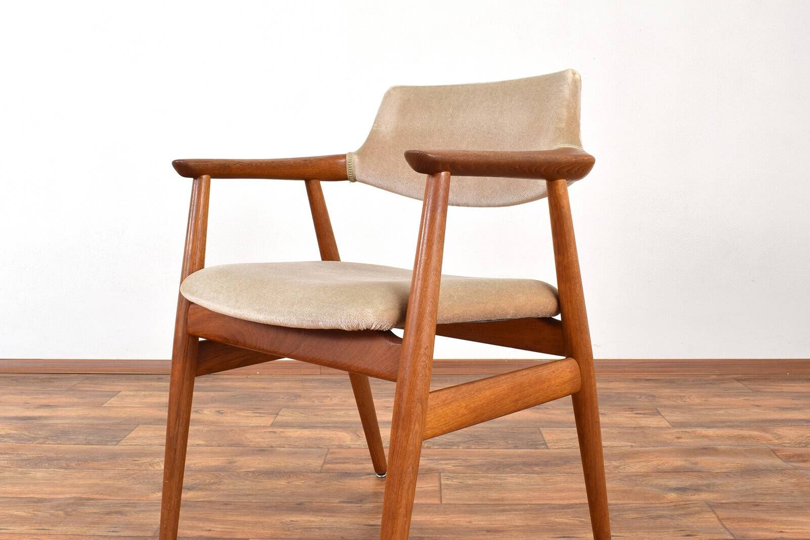 Mid-Century Danish Teak Armchair by Svend Åge Eriksen for Glostrup, 1960s.