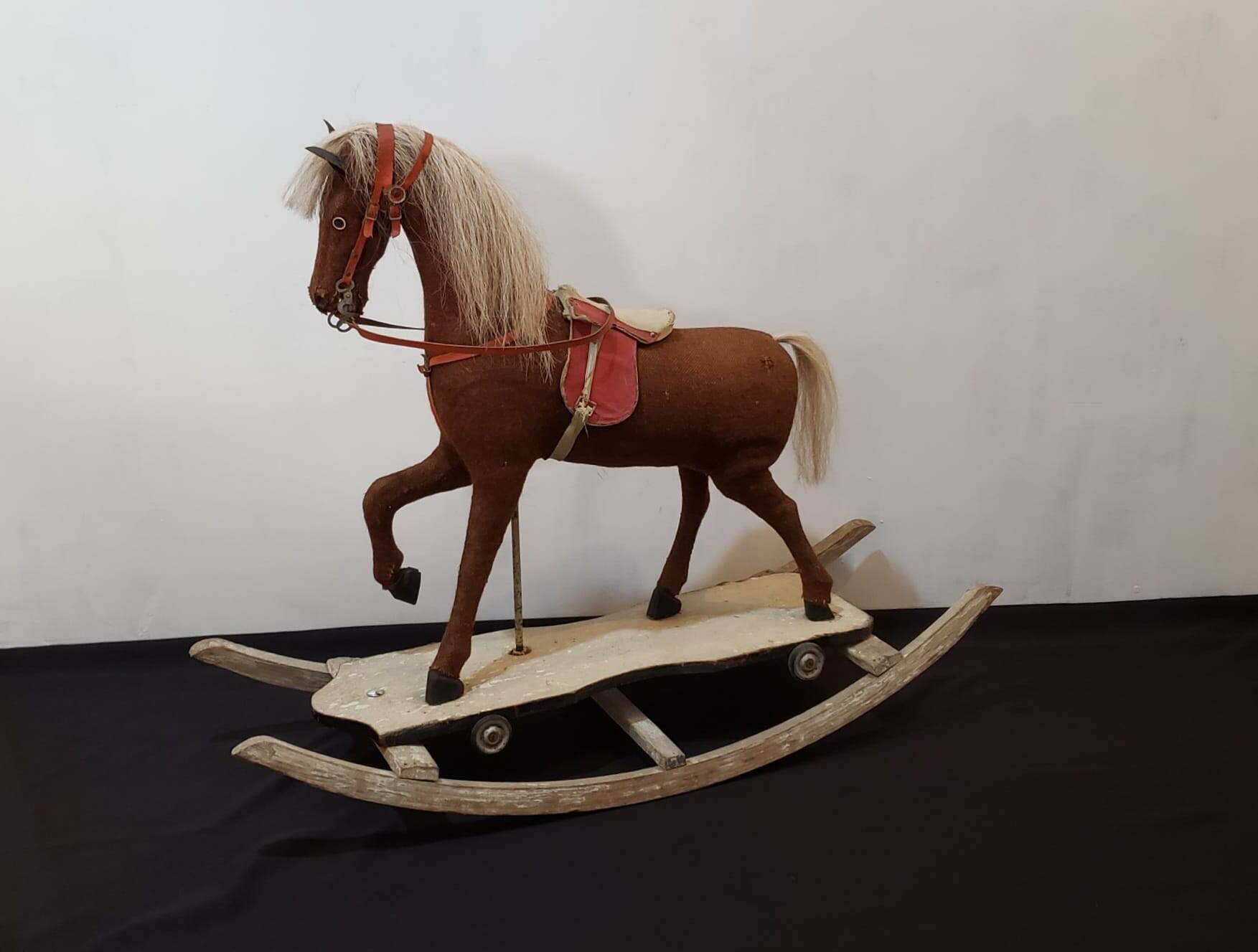 Rocking horse made of wood, fabric and natural horsehair, 1940-1950