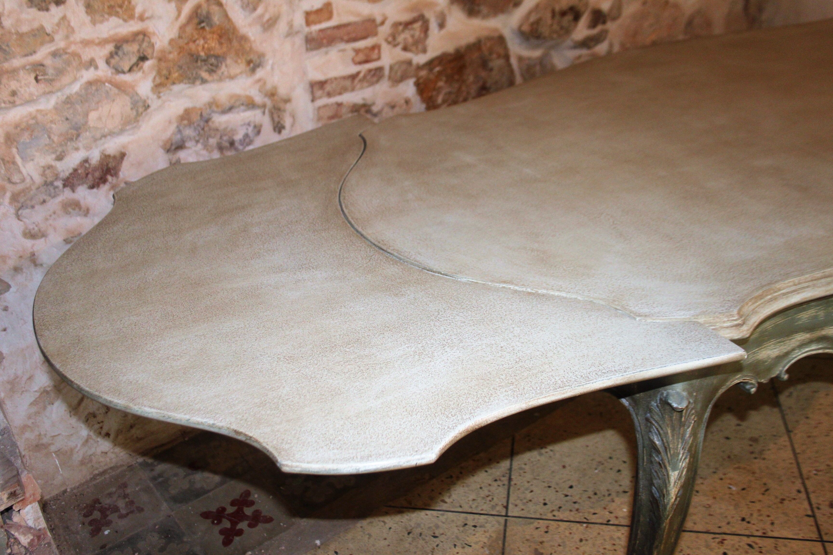 Dining table Louis XV Provencal
