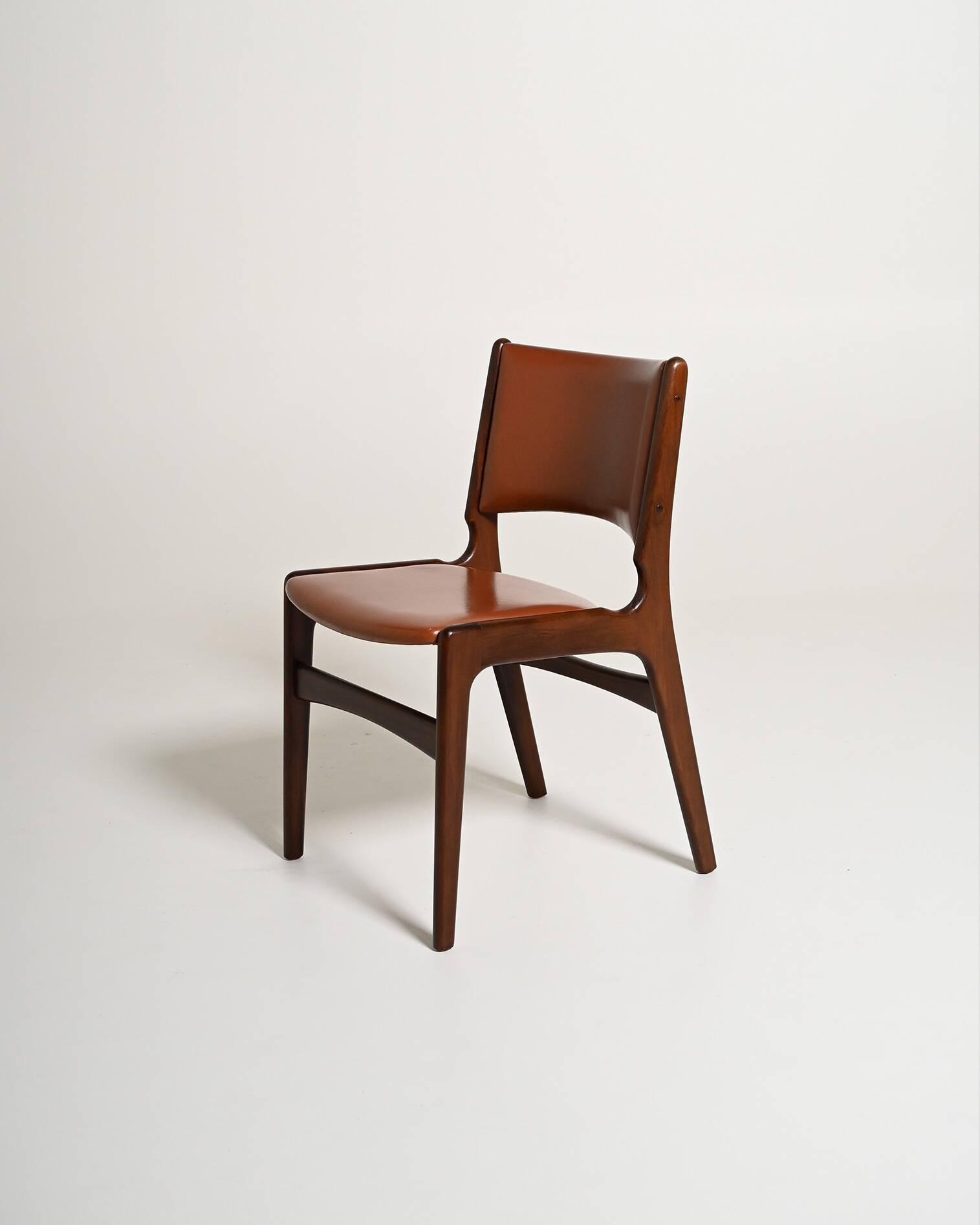 Set of six "Model 89" chairs by Erik Buch for Danish Anderstrup Møbelfabrik