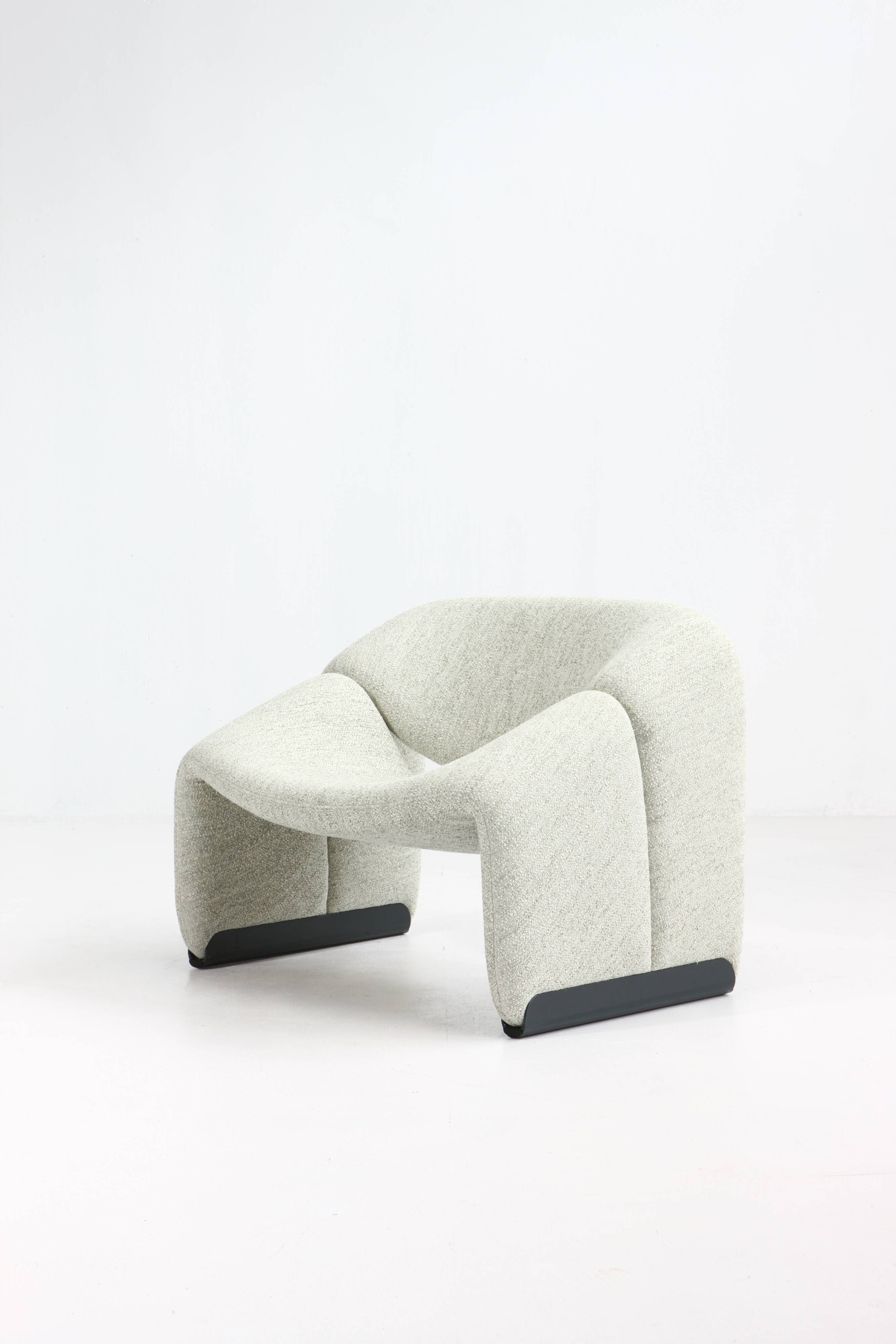 pair of "Groovy" armchairs by Pierre Paulin