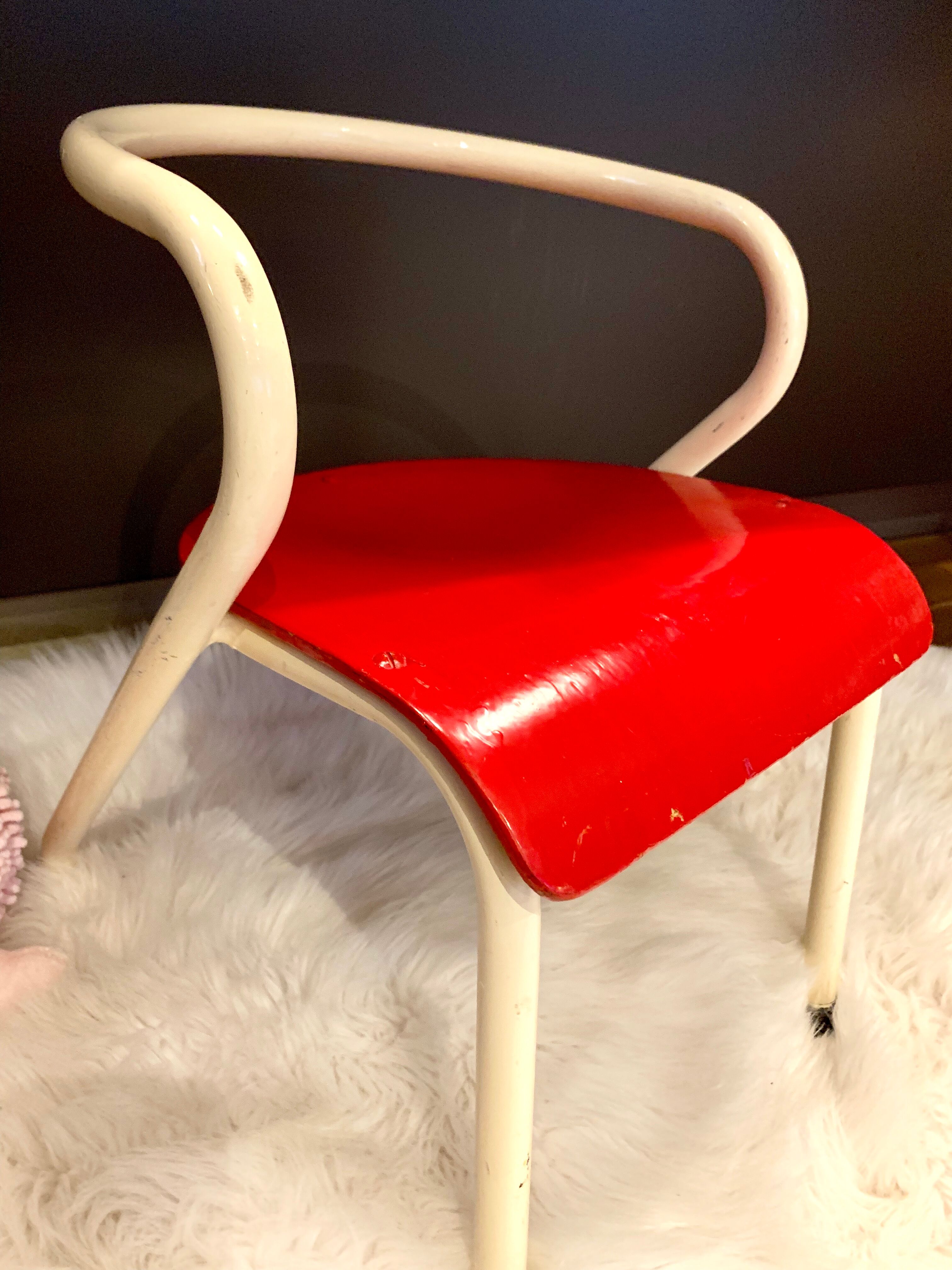 Jacques Hitier child schoolboy chair