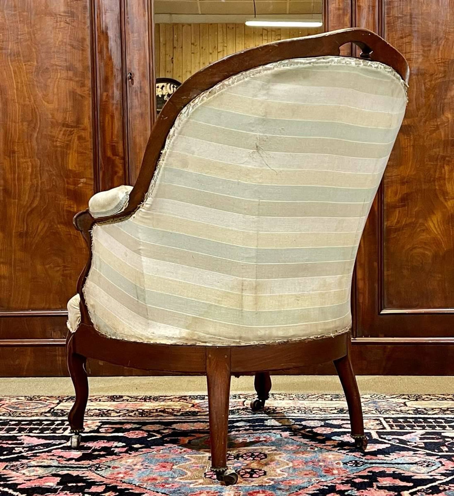 Napoleon III bergère in mahogany from the late 19th century to be reupholstered.