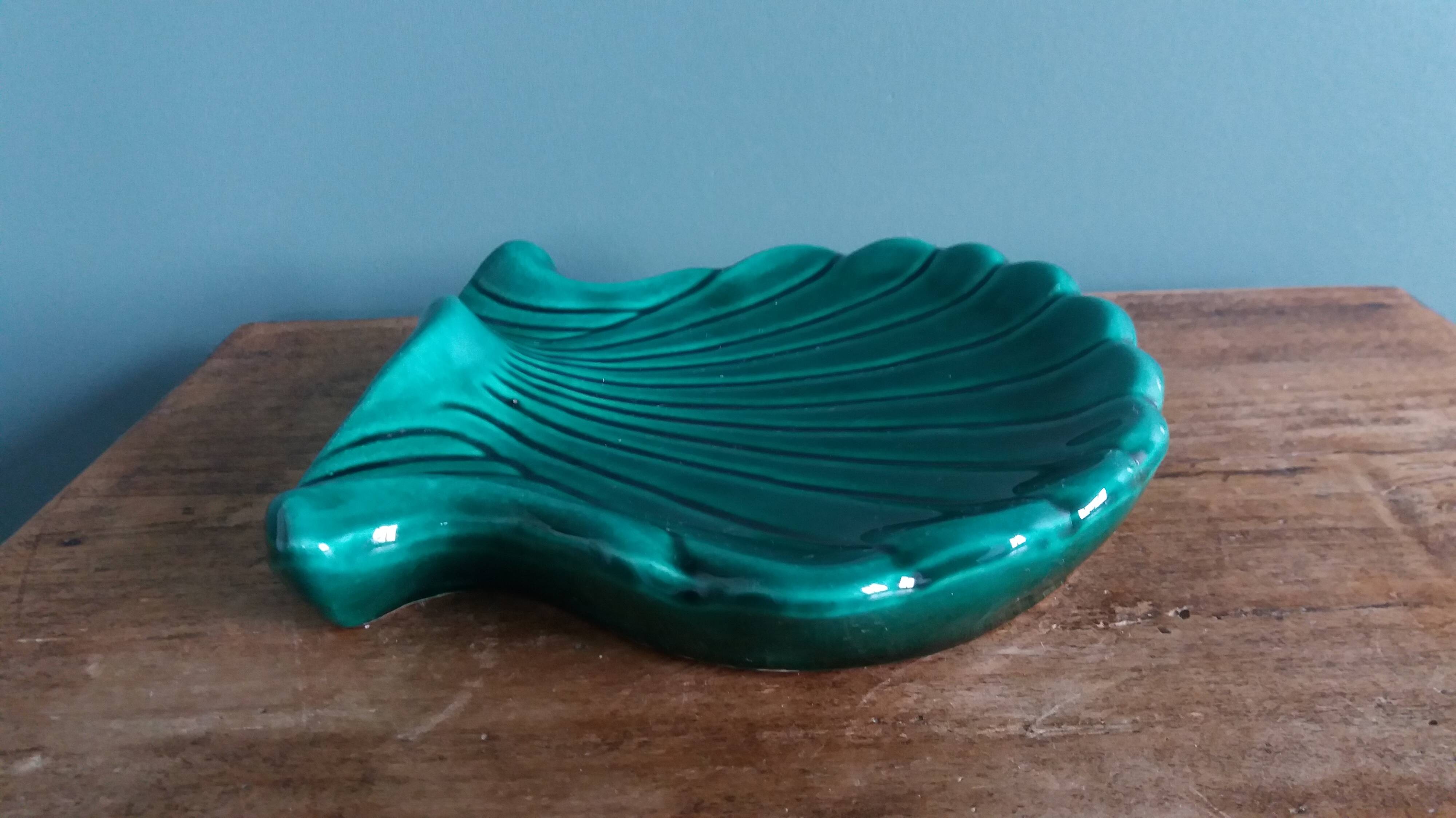 Coquillage coupelle vide poche vert émeraude