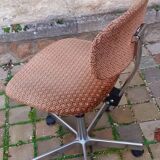 Rolling and adjustable office chair from the 70s