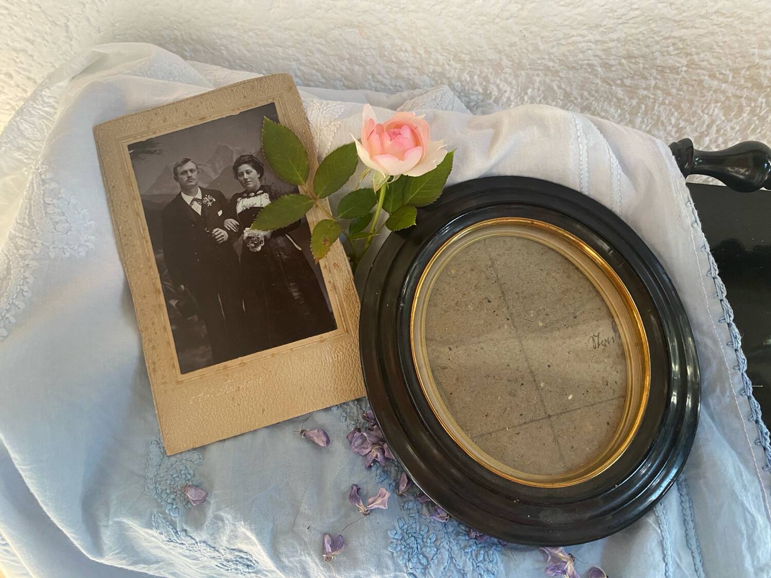 Old photograph of Swiss bride and groom