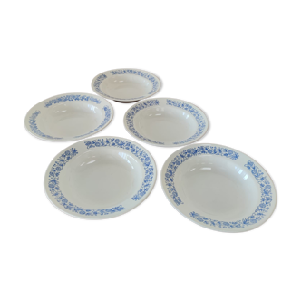 5 hollow plates with blue floral decoration in Konakovo earthenware (Russia)