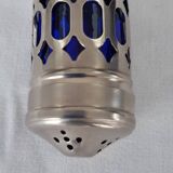 Salt and pepper shakers from the 1930s