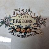 Assiettes en faïence sarreguemines : les Bretons