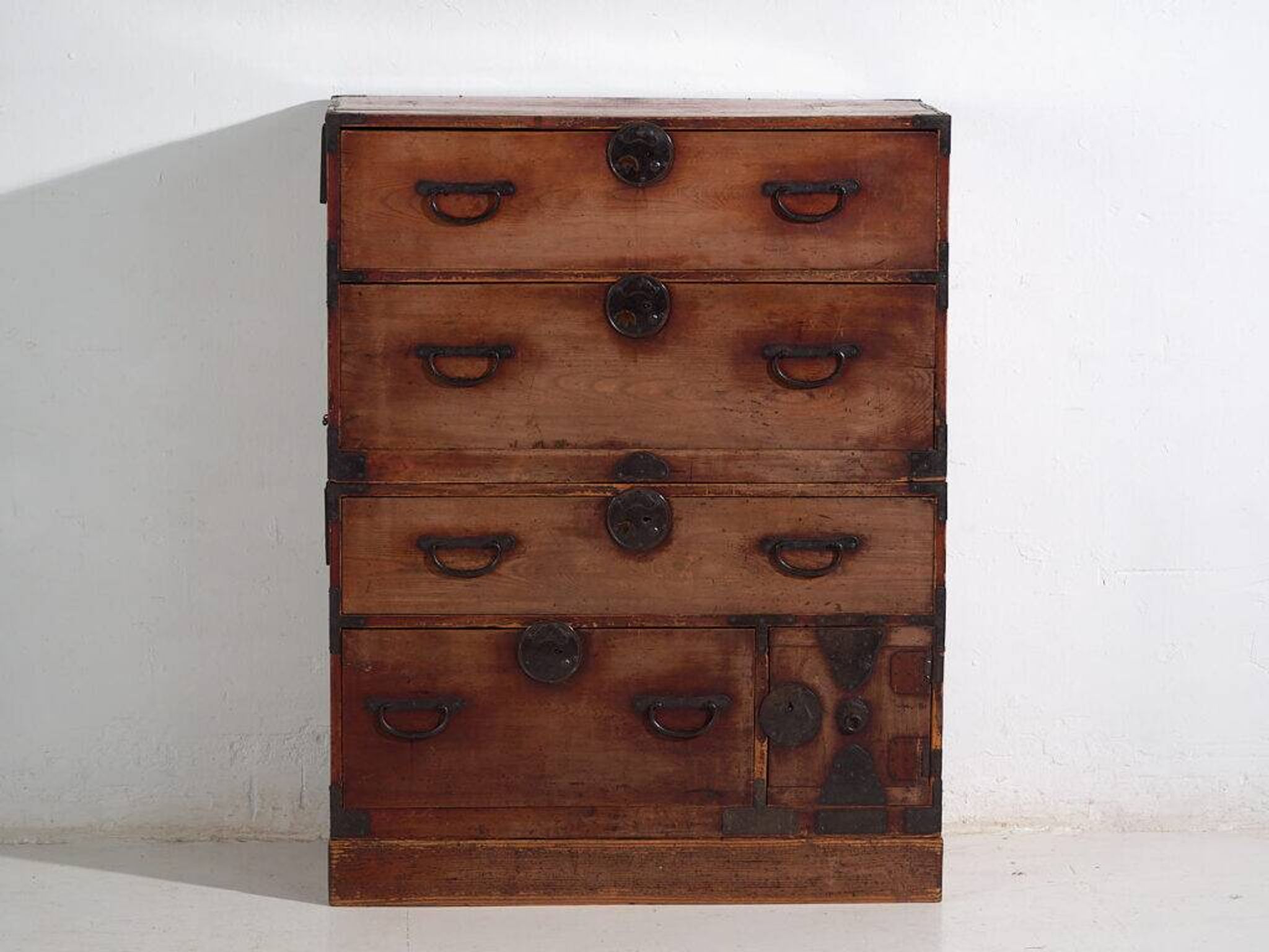 Antique Japanese tansu – Meiji/Taishō period (c.1868-1926) #100