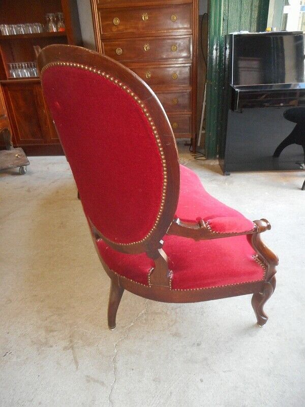 Louis Philippe sofa medallion in mahogany from the 19th century