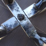 Round formica table with vintage year extension 60 70