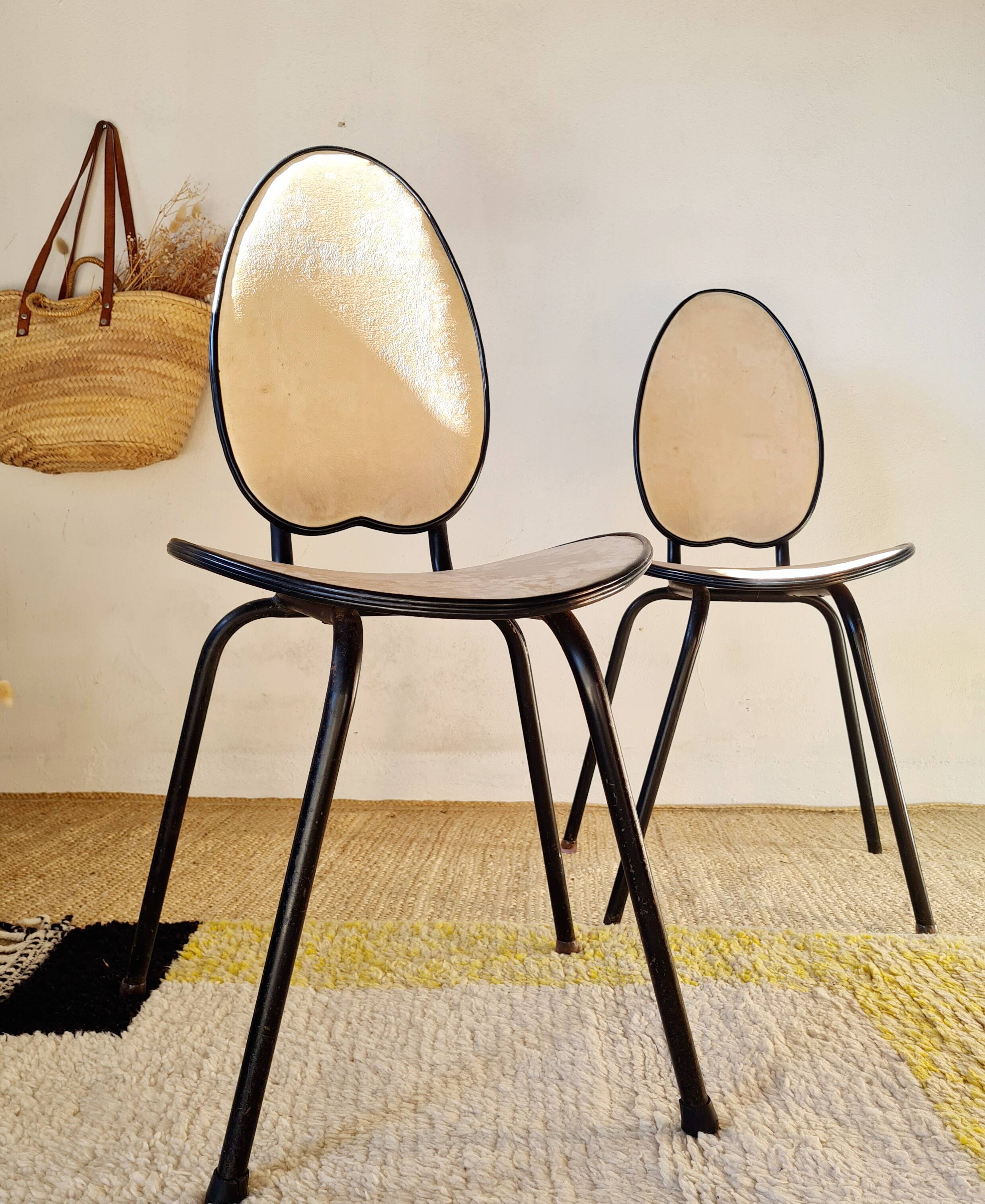 Paire de chaises années 50 piétement métal