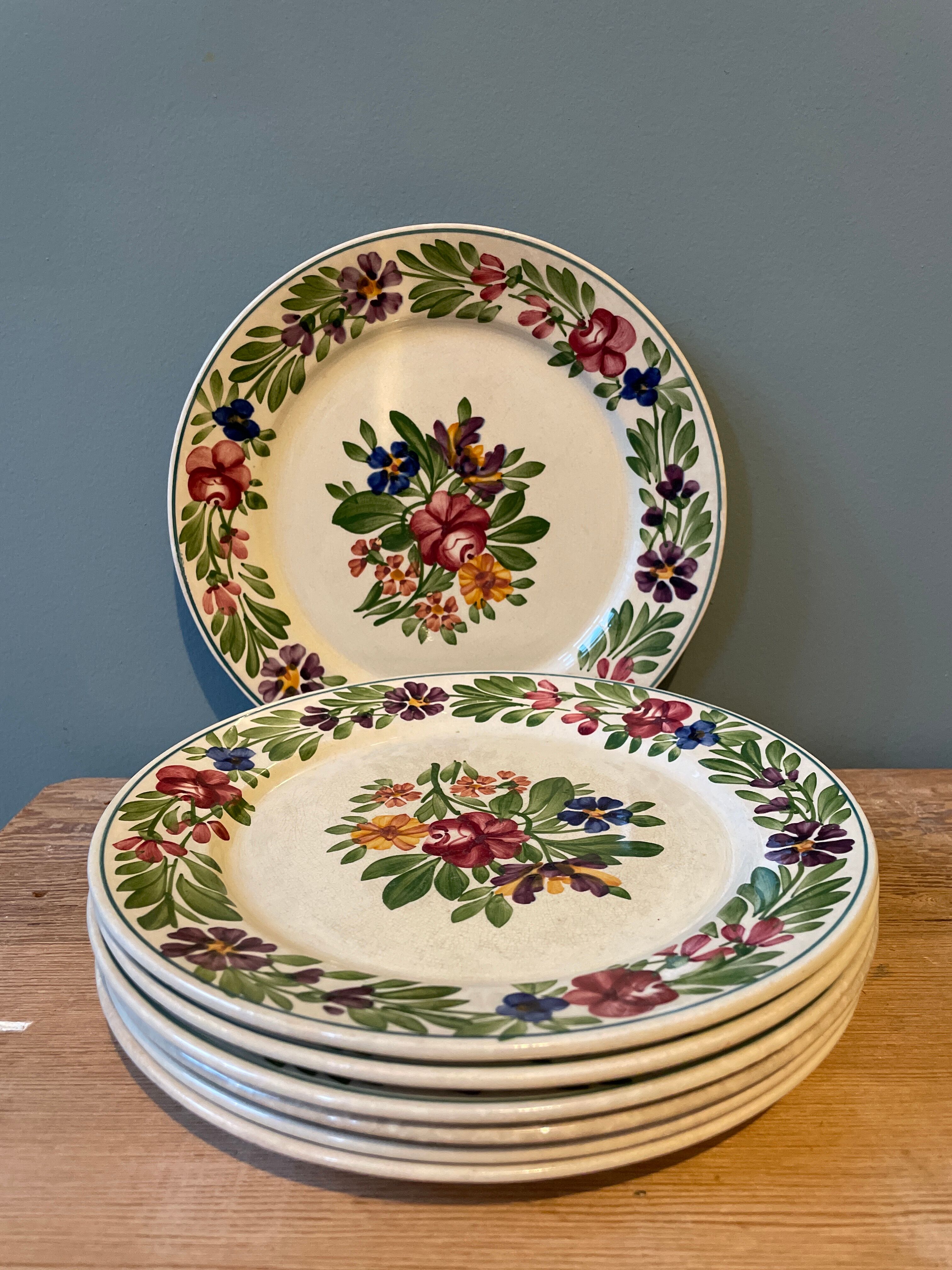 Set of 7 plates in Sarreguemines earthenware, Rusticana model