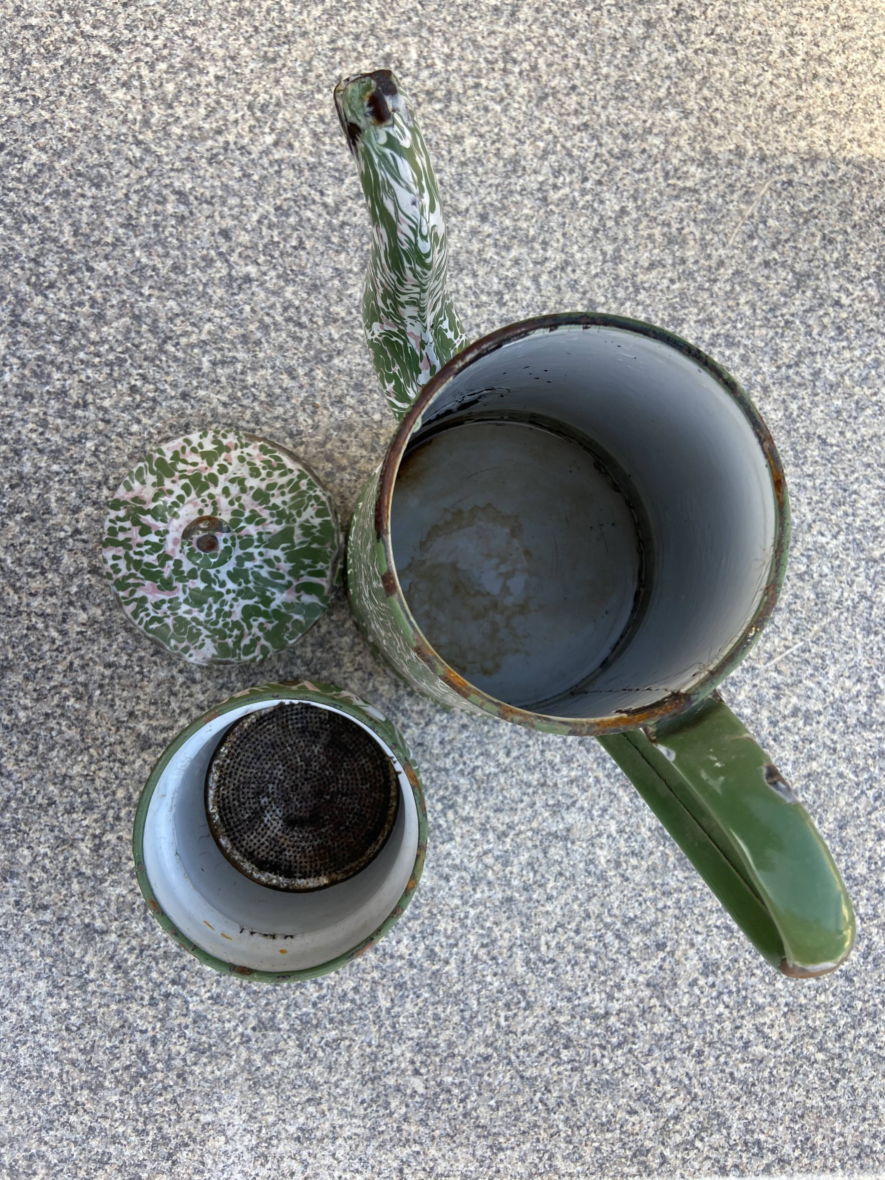 Old enamelled coffee maker