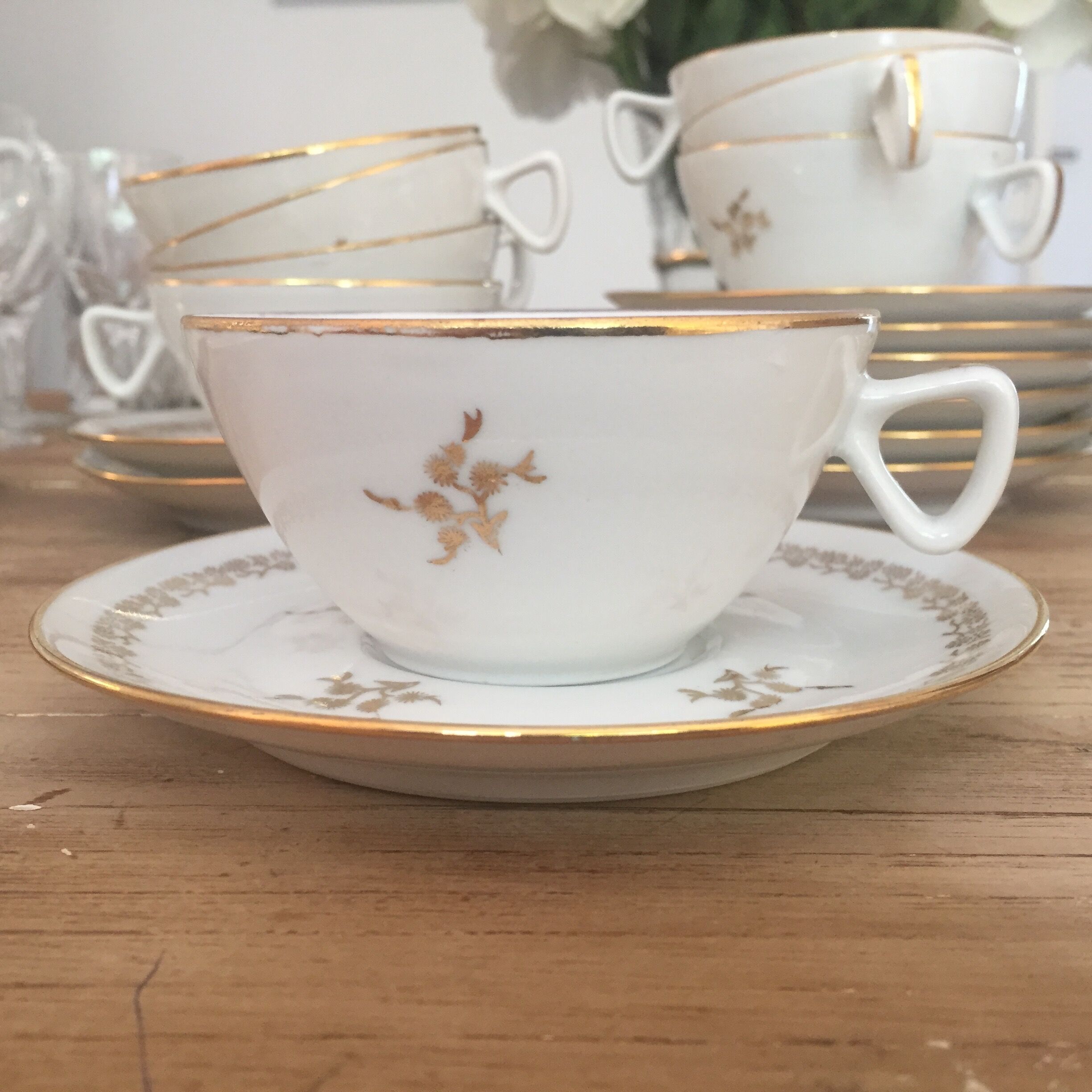10 tea cups or porcelain coffee