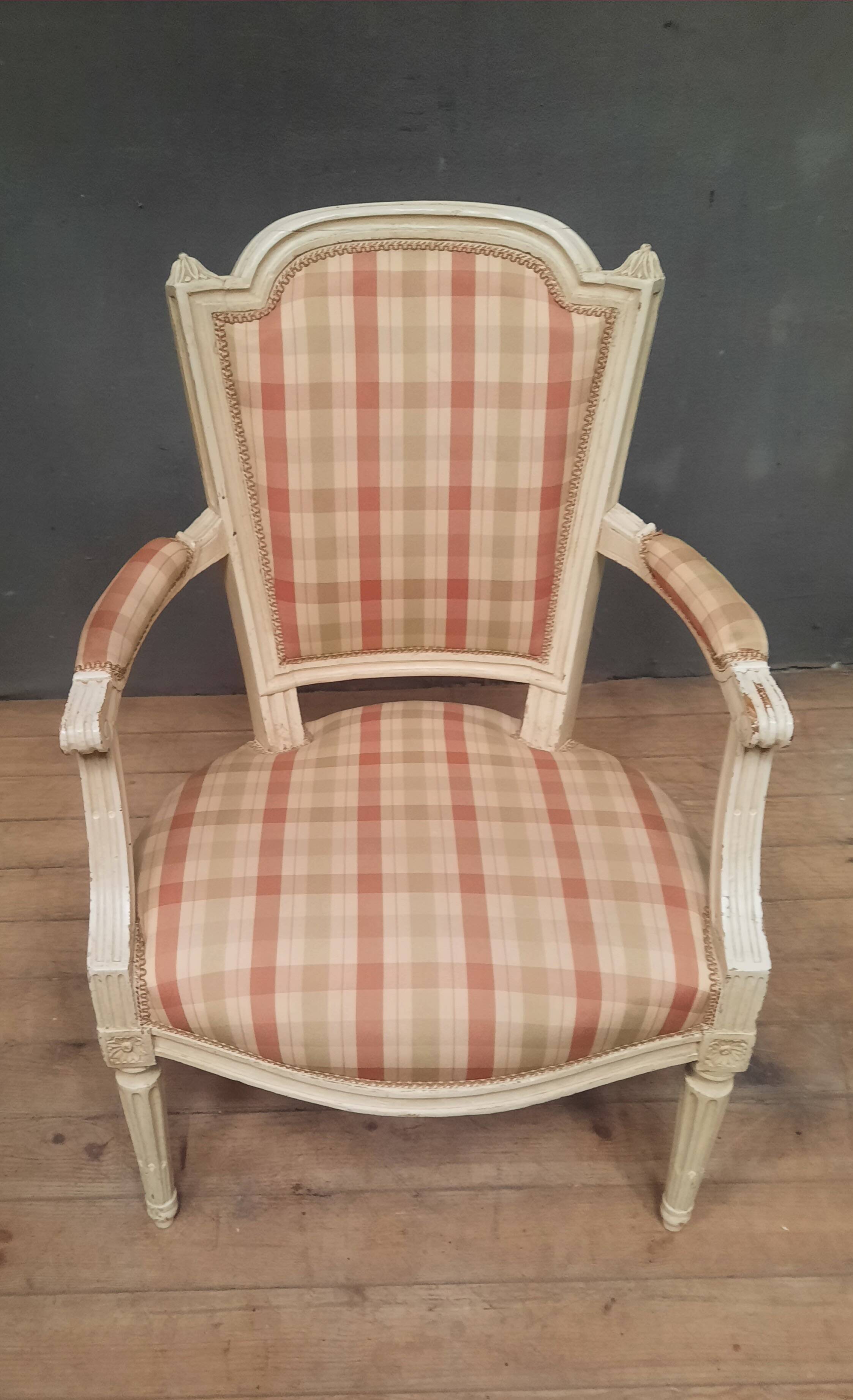 Lacquered armchair in the Louis XVI style