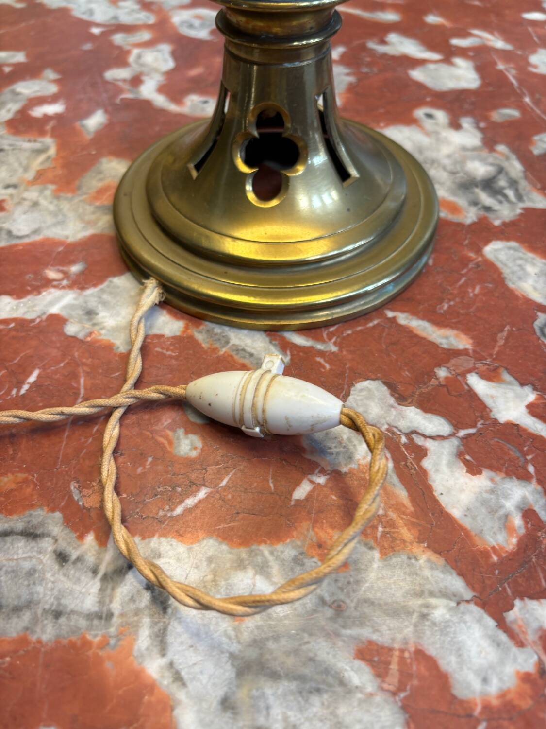 Lampe pied en bronze