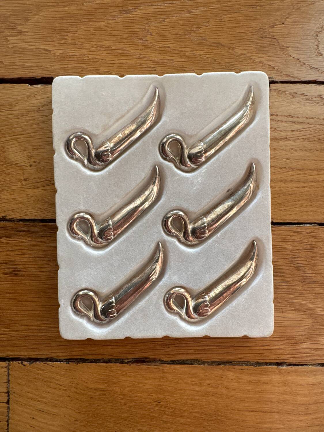 Silver metal swan knife holder