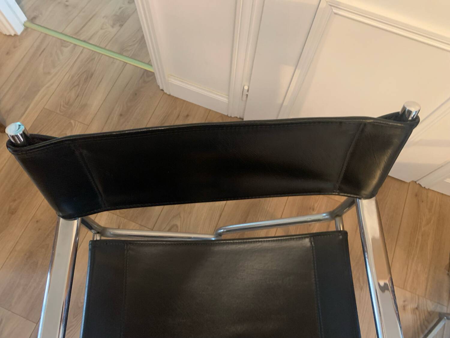 2 vintage armchairs