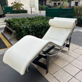 Chaise longue LC4 édition Cassina état proche du neuf