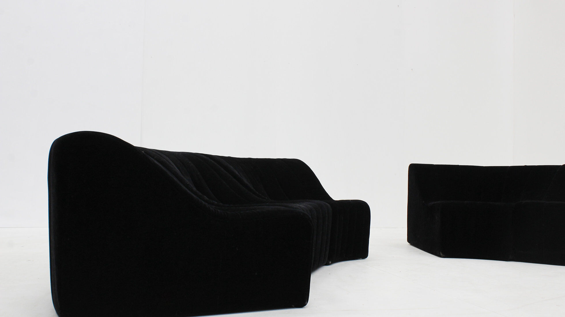 Kwok Hoi Chan for Steiner Chromatic modular curved sofa 1970s