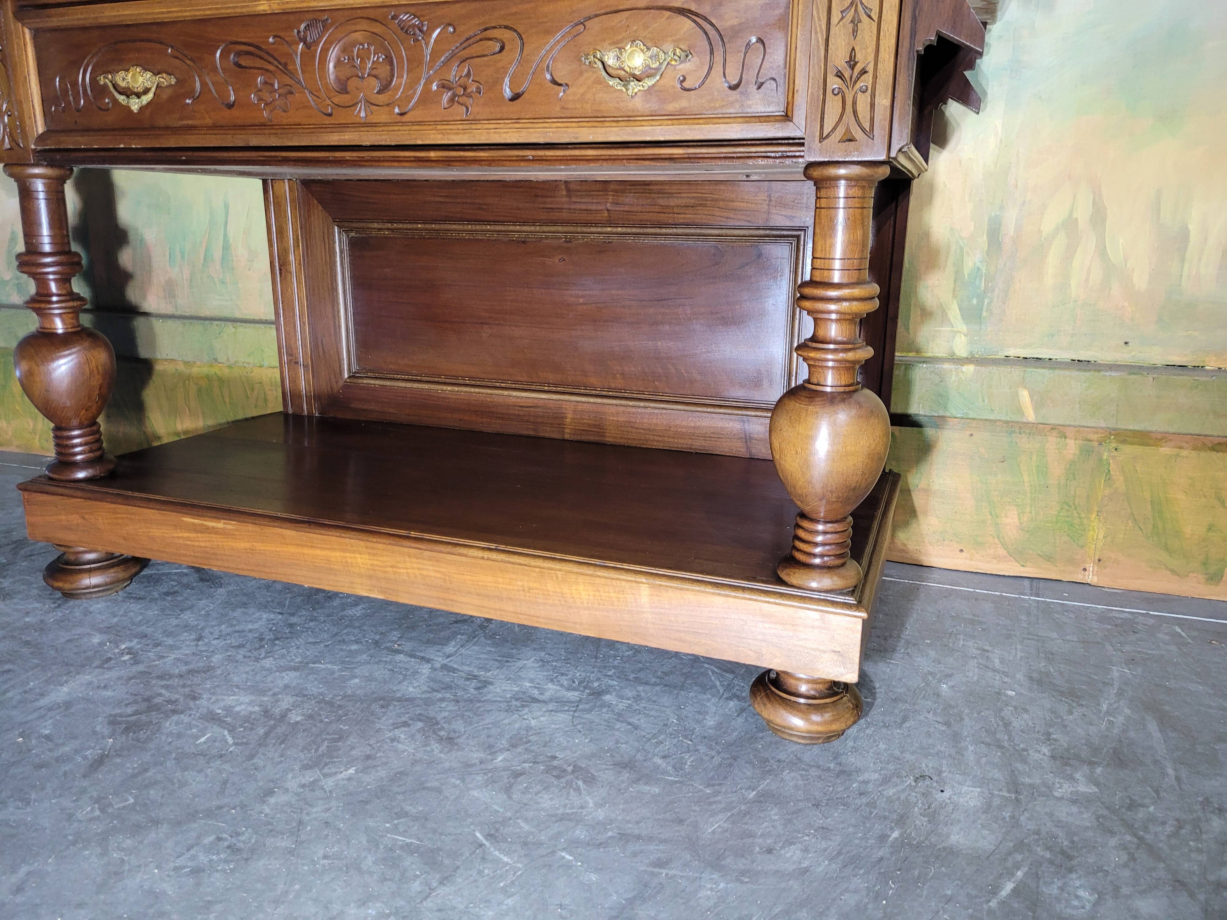 Console en noyer et marbre XIX ème