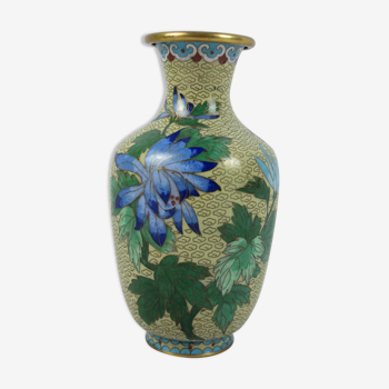 Vase en émail cloisonné